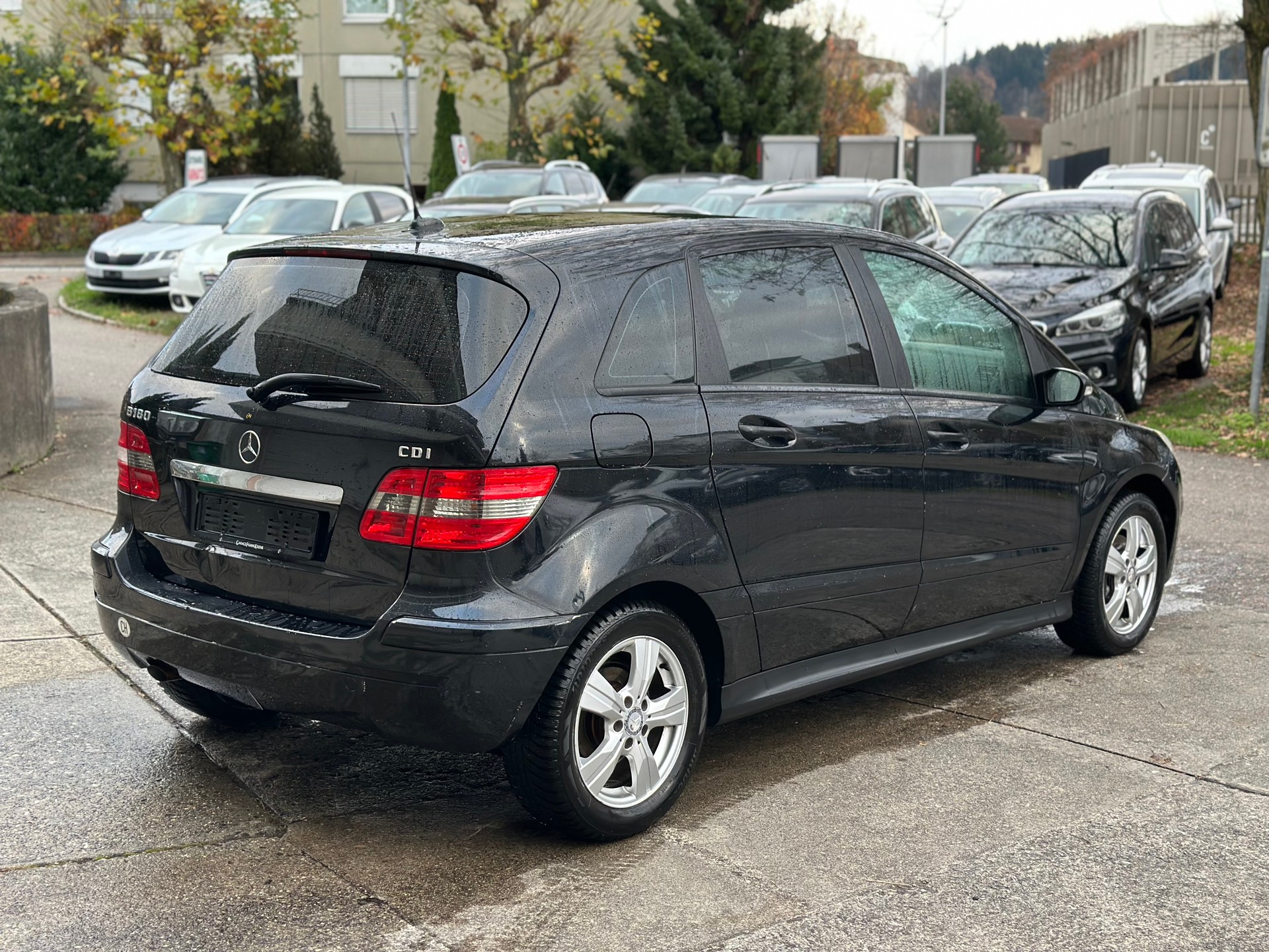 MERCEDES-BENZ B 180 CDI-image-2