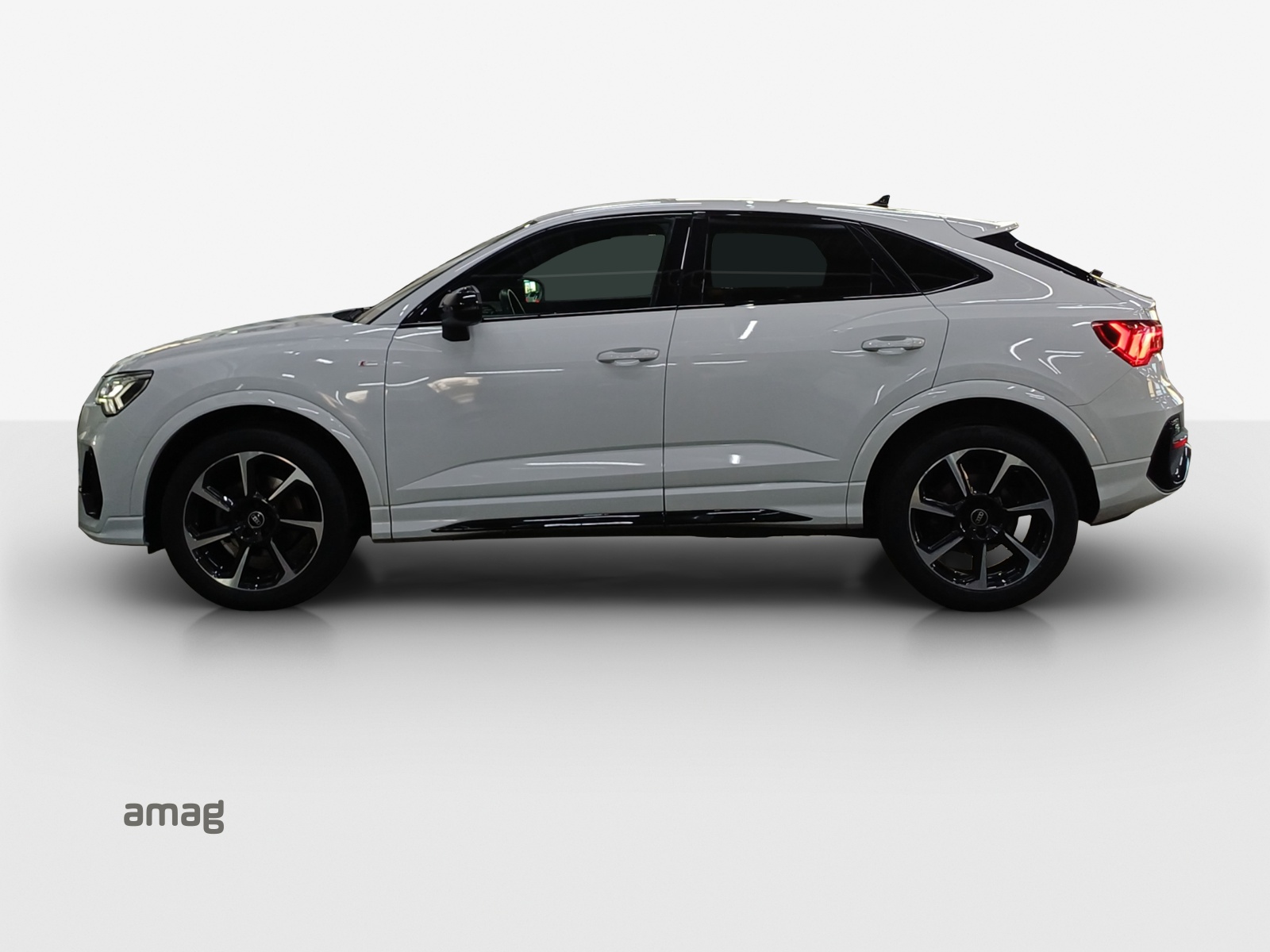 AUDI Q3 Sportback 35 TFSI S line Attraction S-tronic-image-1