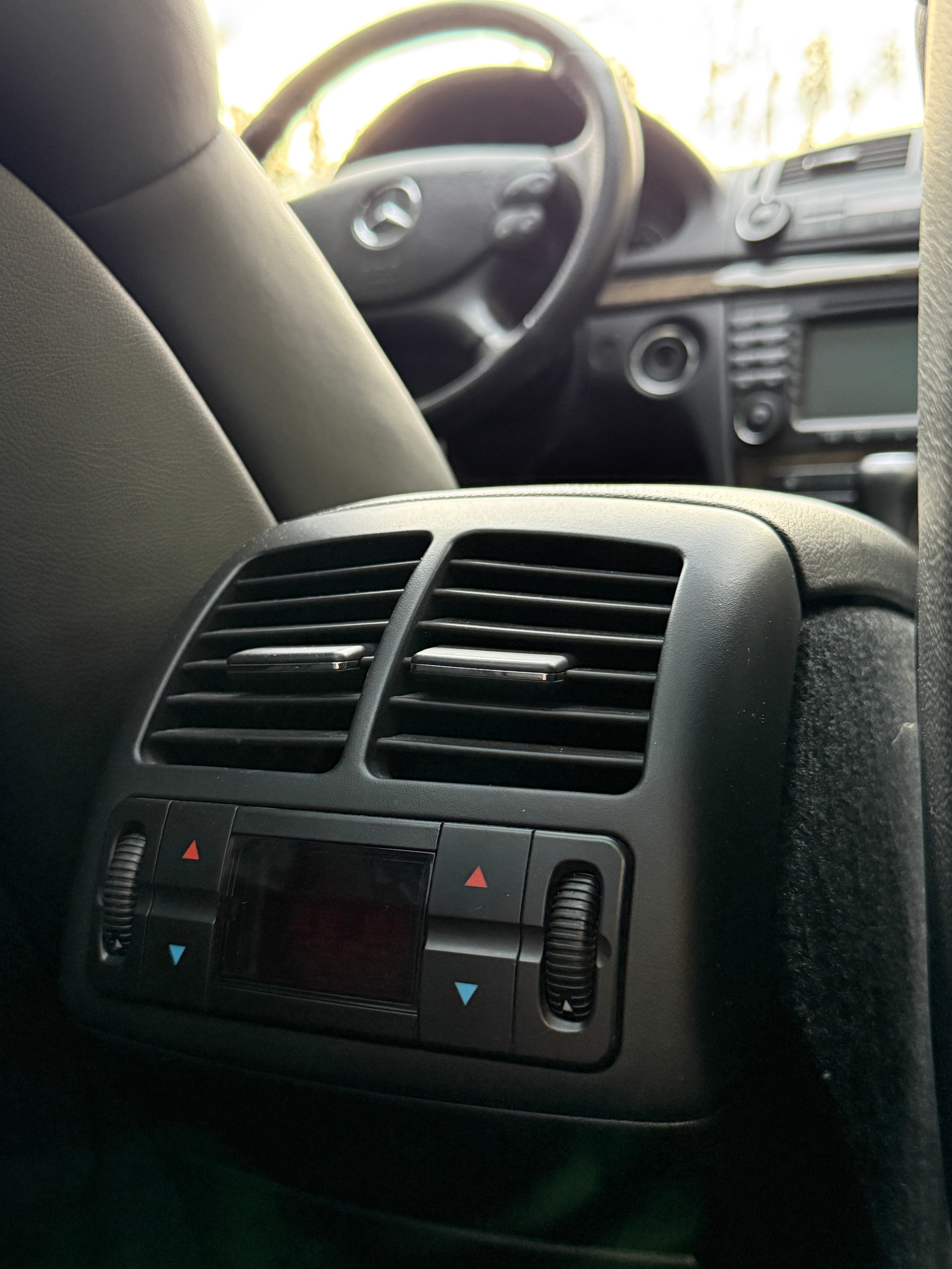 MERCEDES-BENZ E 63 AMG Avantgarde 7G-Tronic-image-14