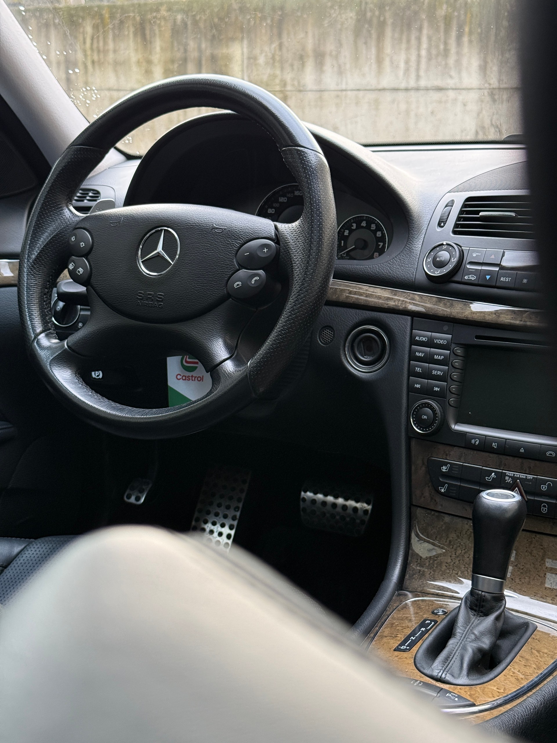 MERCEDES-BENZ E 63 AMG Avantgarde 7G-Tronic-image-13