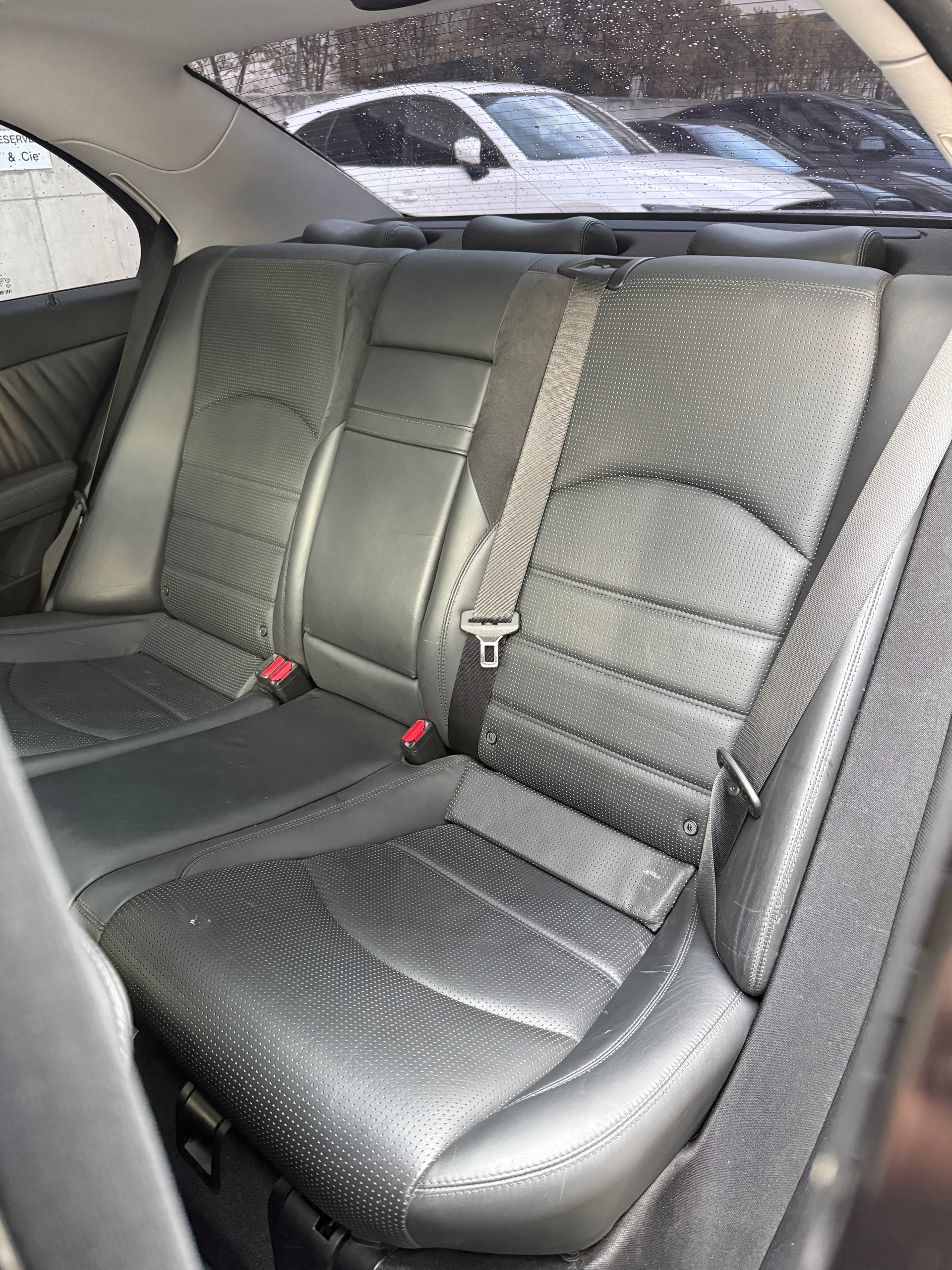 MERCEDES-BENZ E 63 AMG Avantgarde 7G-Tronic-image-15