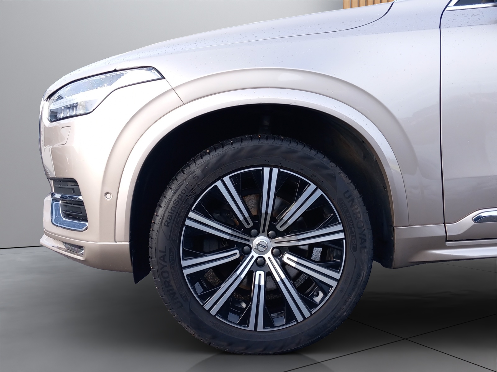 VOLVO XC90 2.0 B5 MH Plus Bright 5P. AWD-image-19