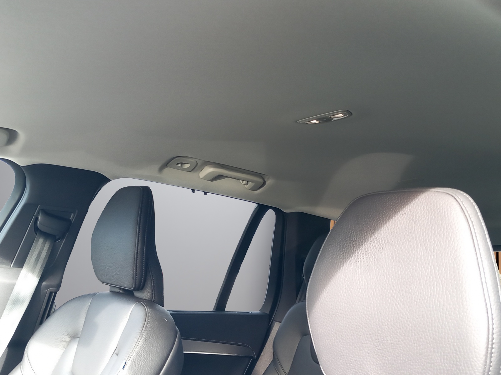 VOLVO XC90 2.0 B5 MH Plus Bright 5P. AWD-image-23