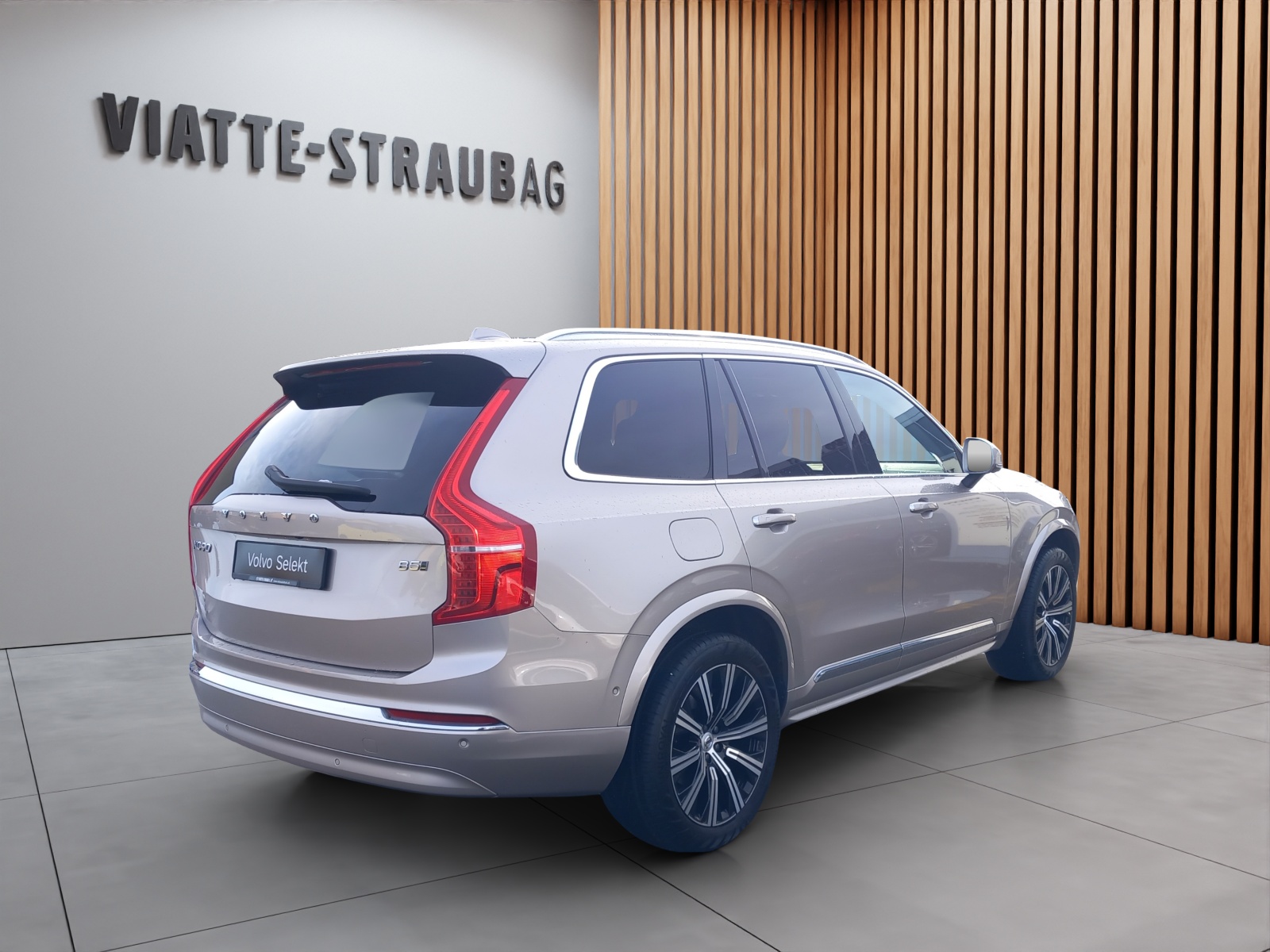VOLVO XC90 2.0 B5 MH Plus Bright 5P. AWD-image-4