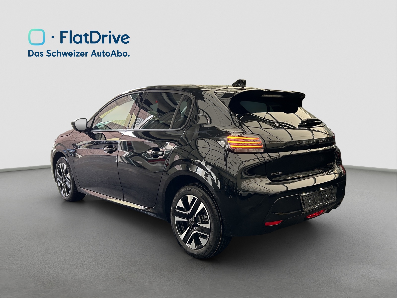 PEUGEOT 208 1.2 MHEV 110 Allure - NAVI - Rückfahrkamera-image-2