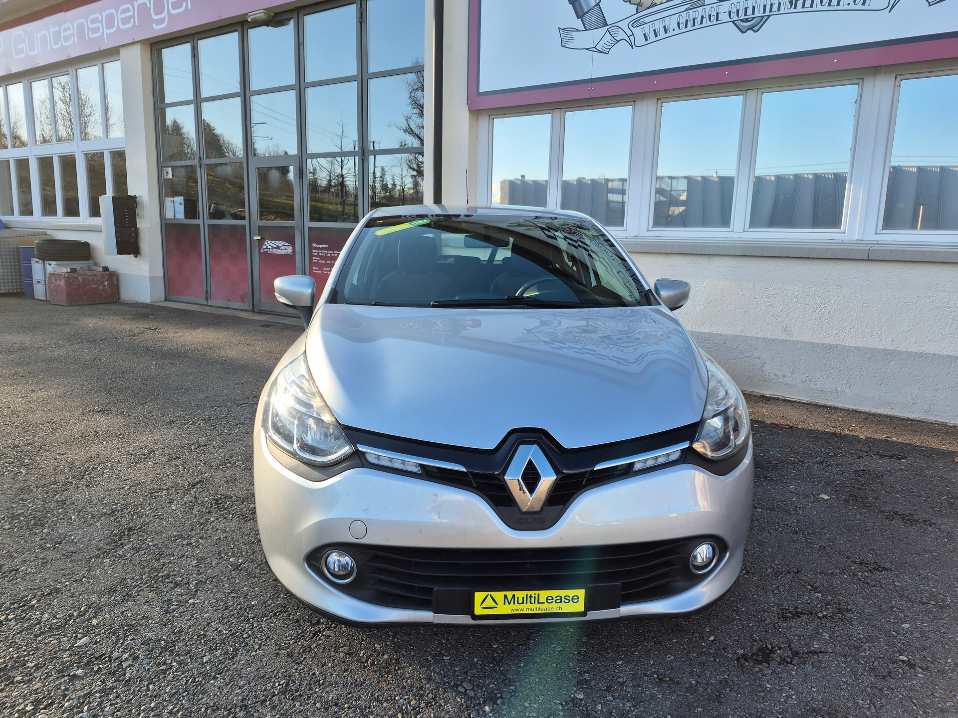 RENAULT Clio 0.9 12V Expression-image-2