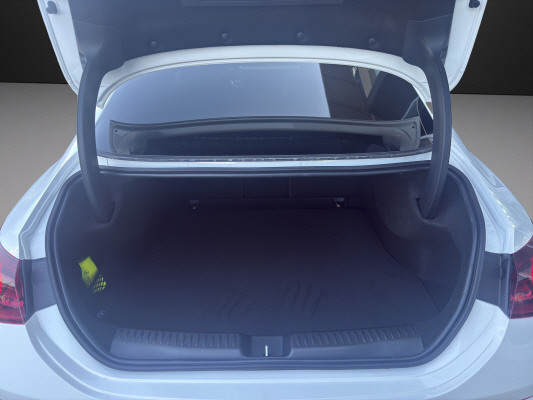 MERCEDES-BENZ CLA 200 8G-DCT 4Matic-image-10
