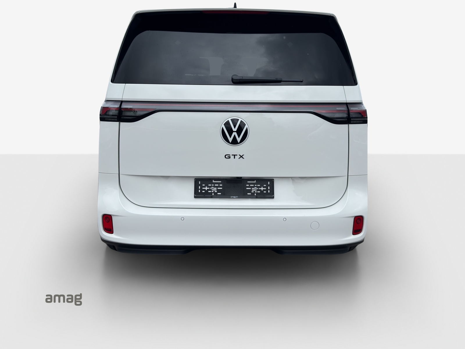 VW ID.Buzz LWB GTX 4 Motion-image-3
