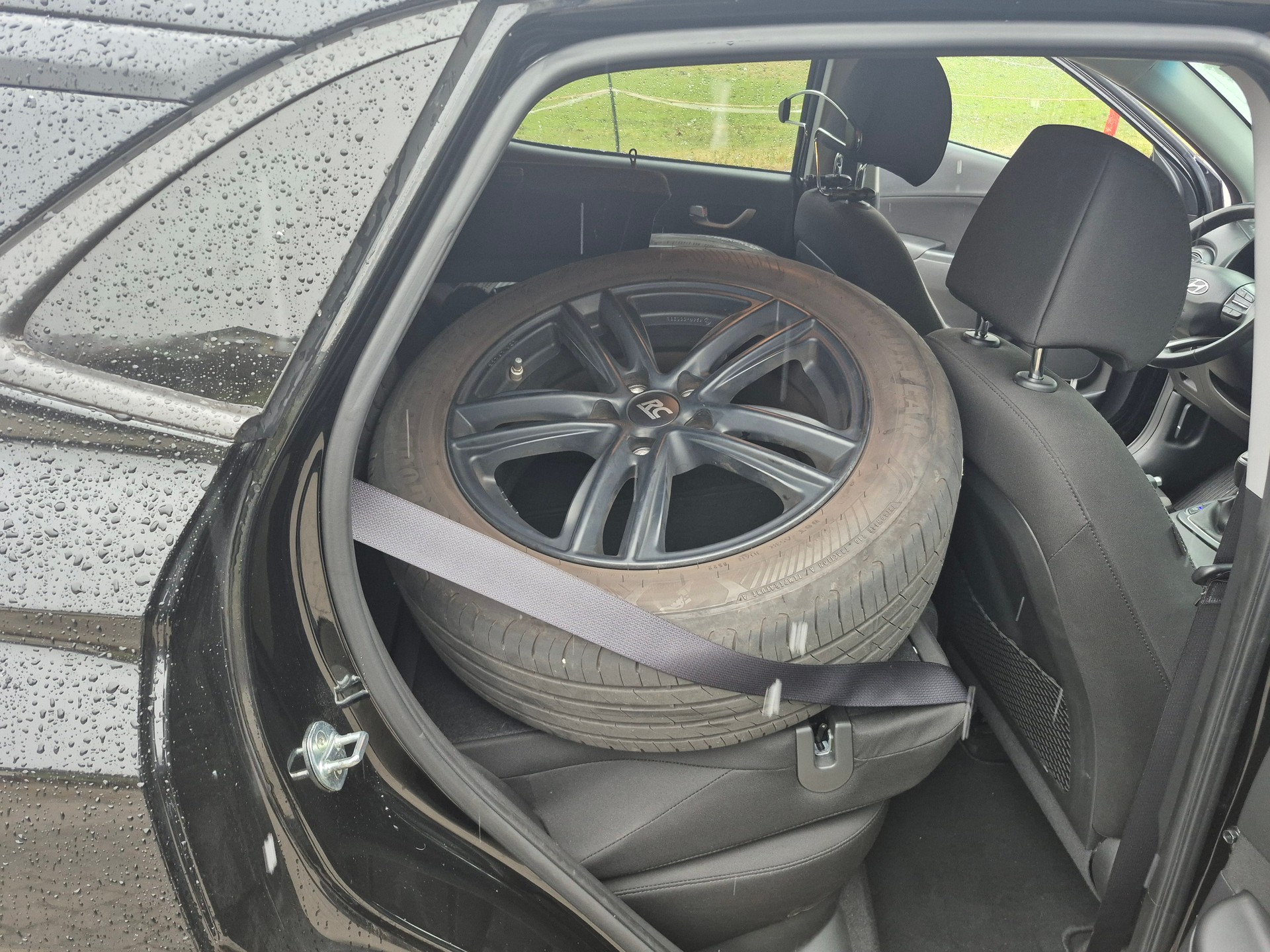 HYUNDAI Kona 1.0 T-GDi Launch Plus 2WD-image-7