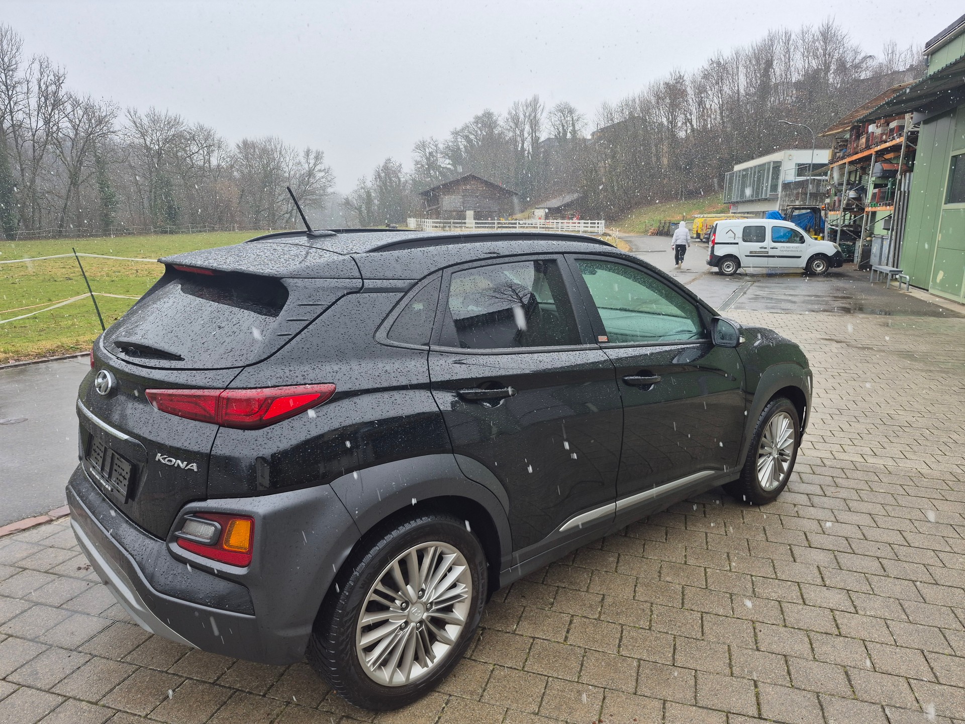 HYUNDAI Kona 1.0 T-GDi Launch Plus 2WD-image-4
