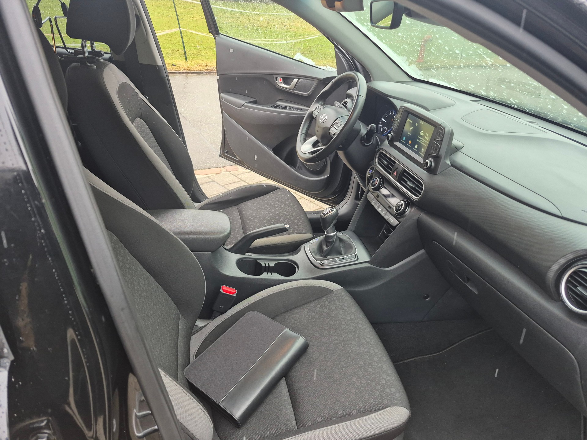 HYUNDAI Kona 1.0 T-GDi Launch Plus 2WD-image-8