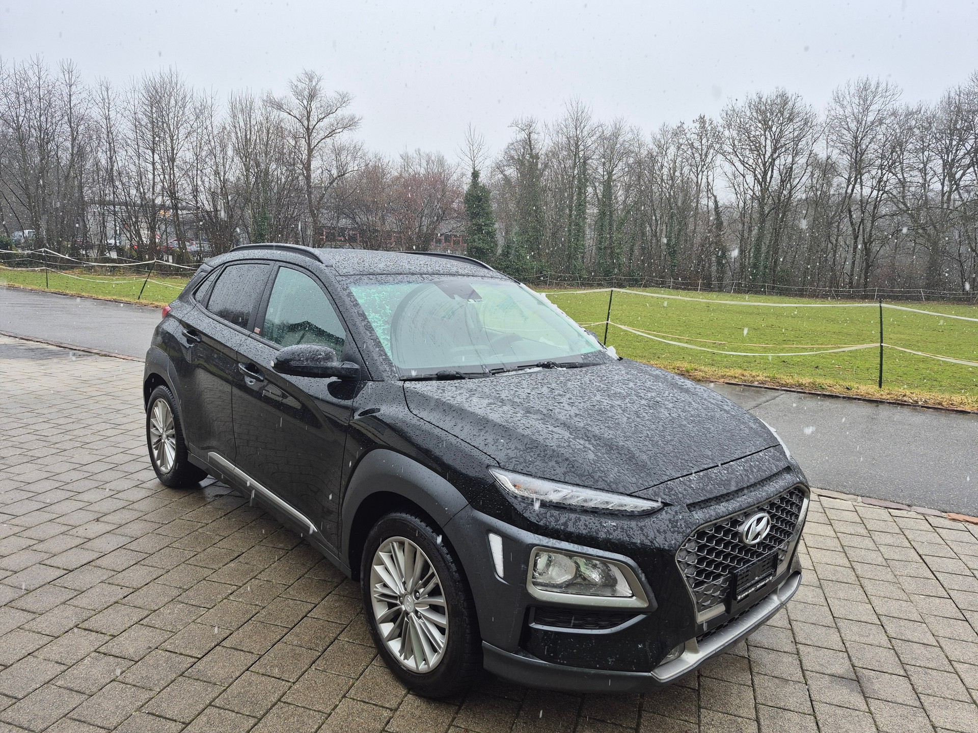 HYUNDAI Kona 1.0 T-GDi Launch Plus 2WD-image-2