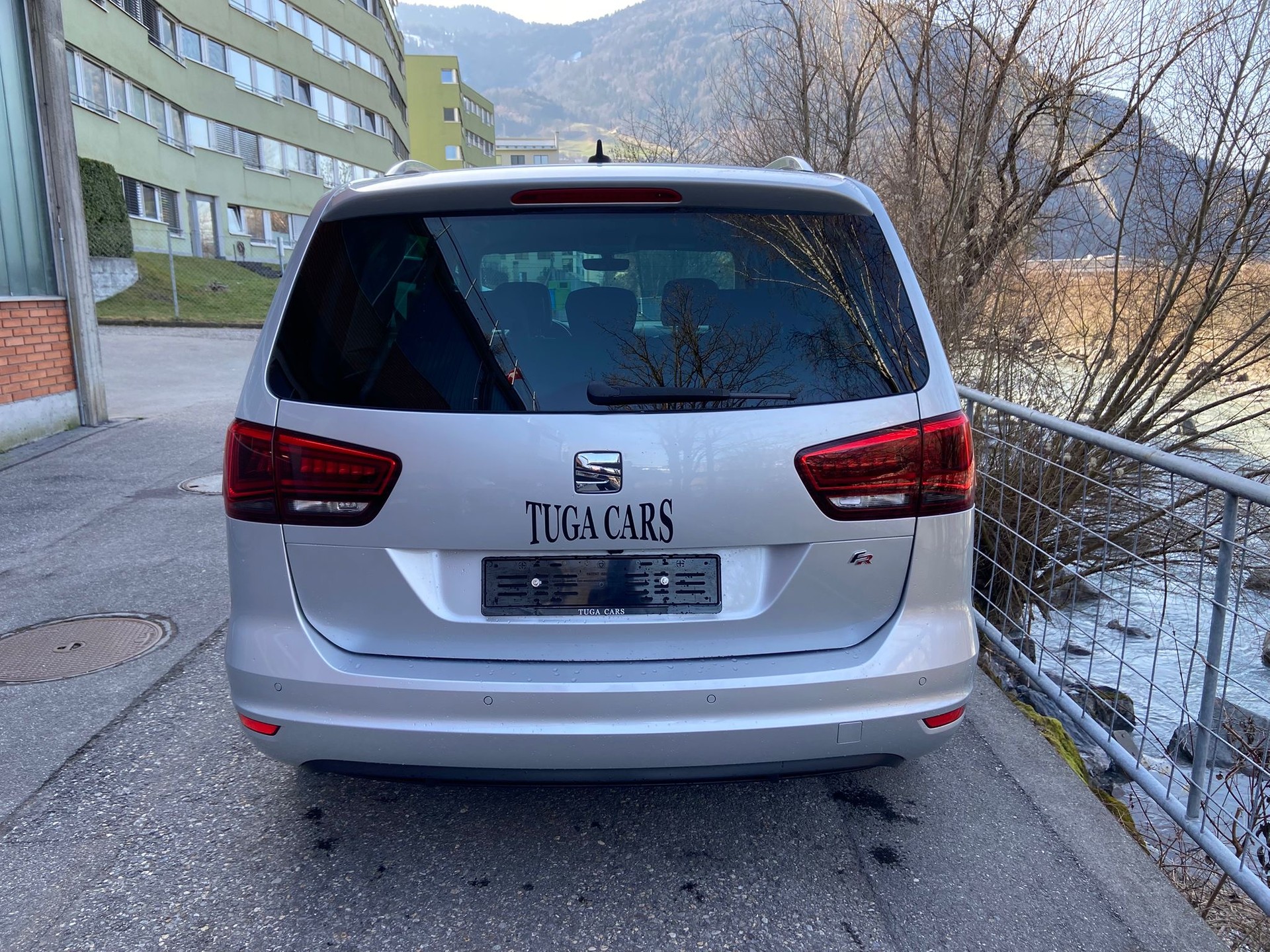 SEAT Alhambra 1.4 TSI FR Line-showroom-element-2