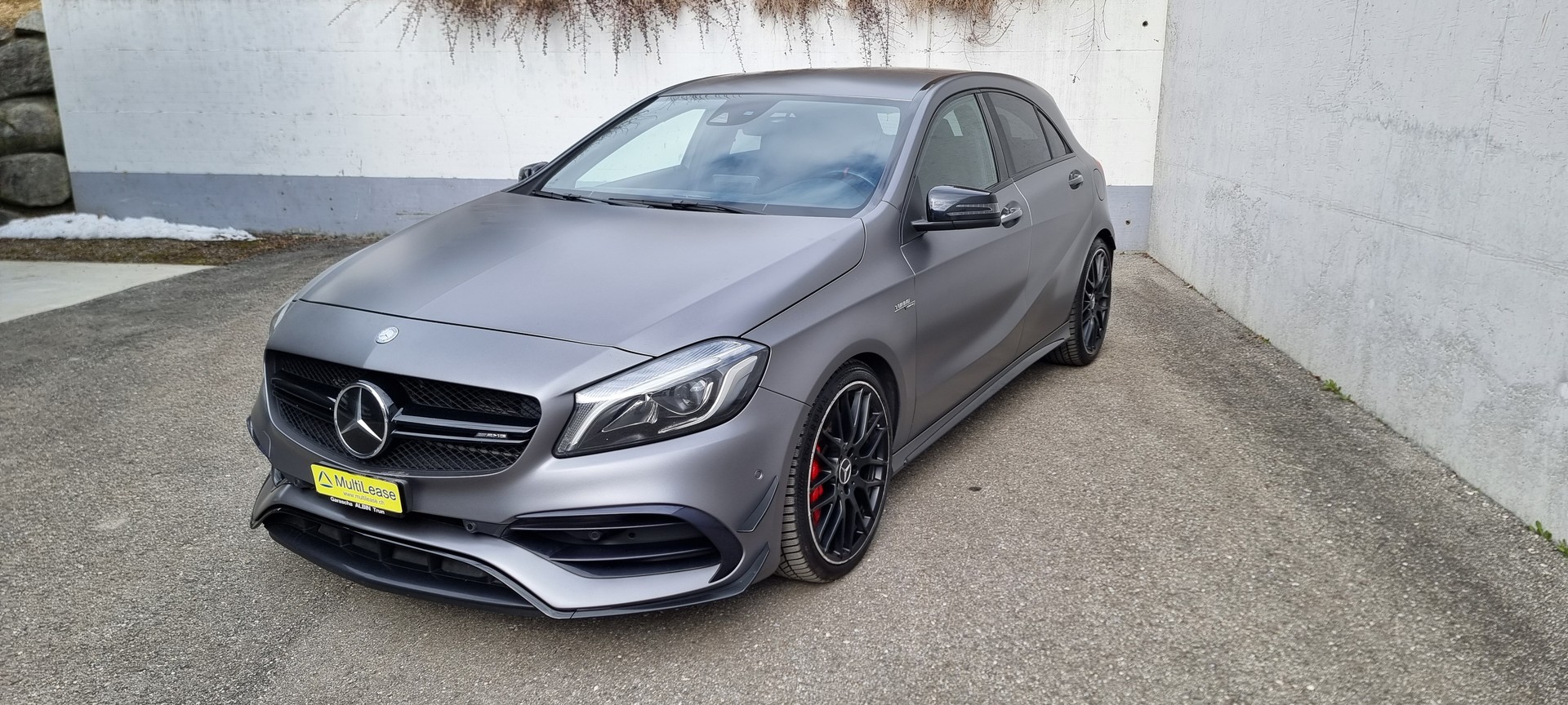 MERCEDES-BENZ A 45 AMG 4Matic-image-3