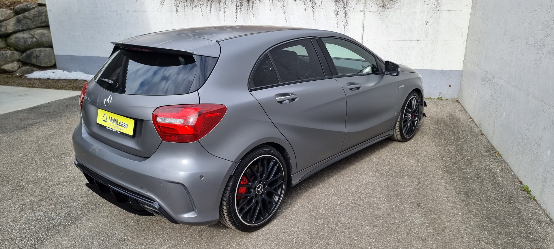 MERCEDES-BENZ A 45 AMG 4Matic-image-10