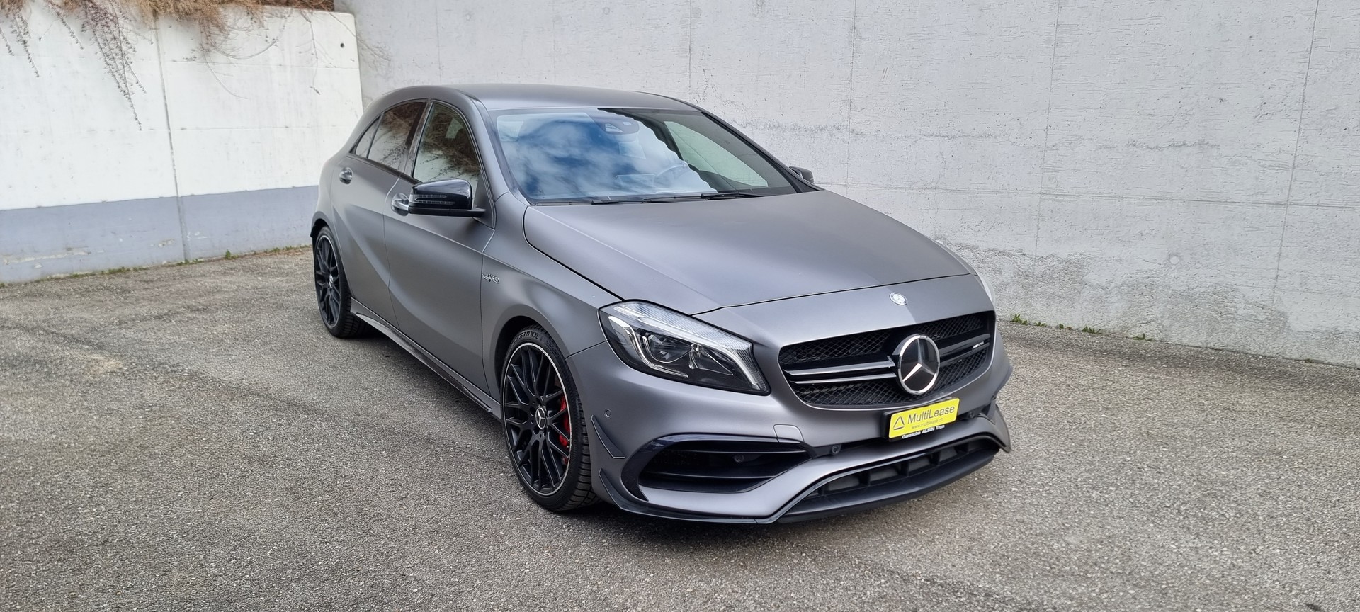 MERCEDES-BENZ A 45 AMG 4Matic-image-1