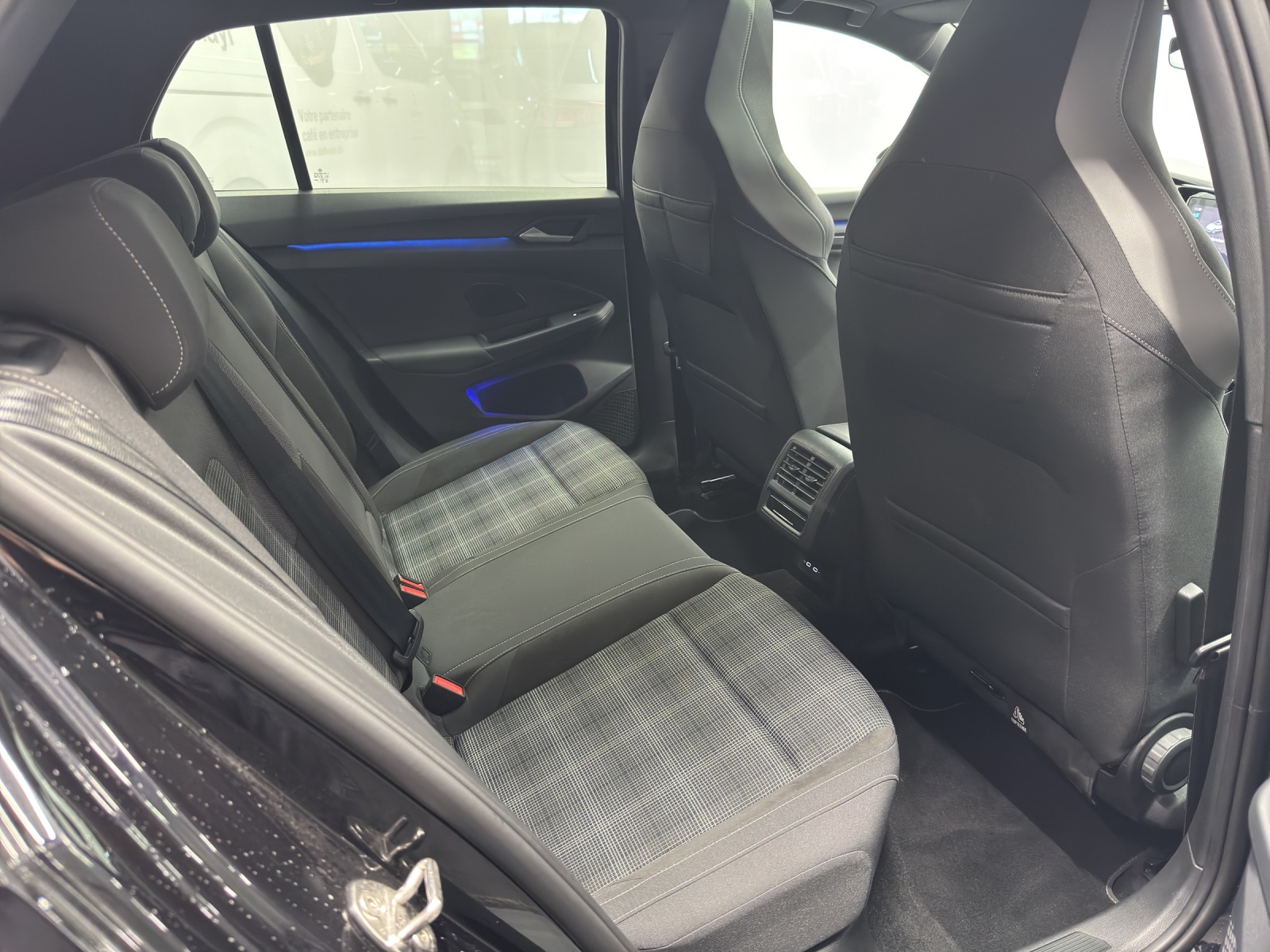 VW Golf VIII 2.0 TDI GTD DSG-image-9