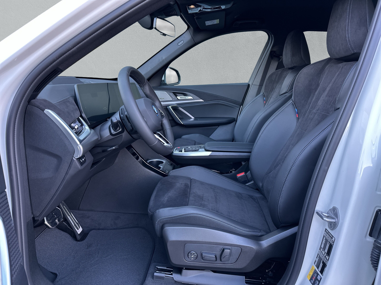 BMW X1 xDrive 25e M Sport**Action de leasing à 0.9%**-image-10