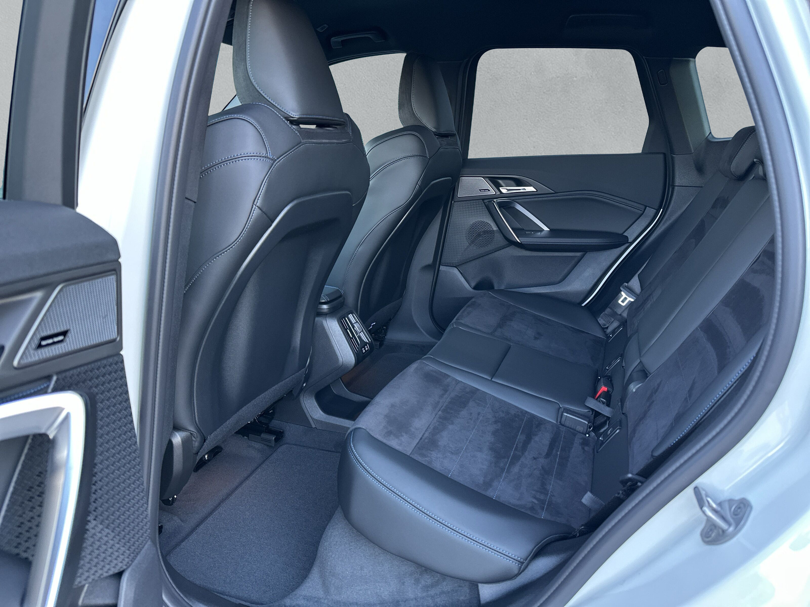 BMW X1 xDrive 25e M Sport**Action de leasing à 0.9%**-image-11