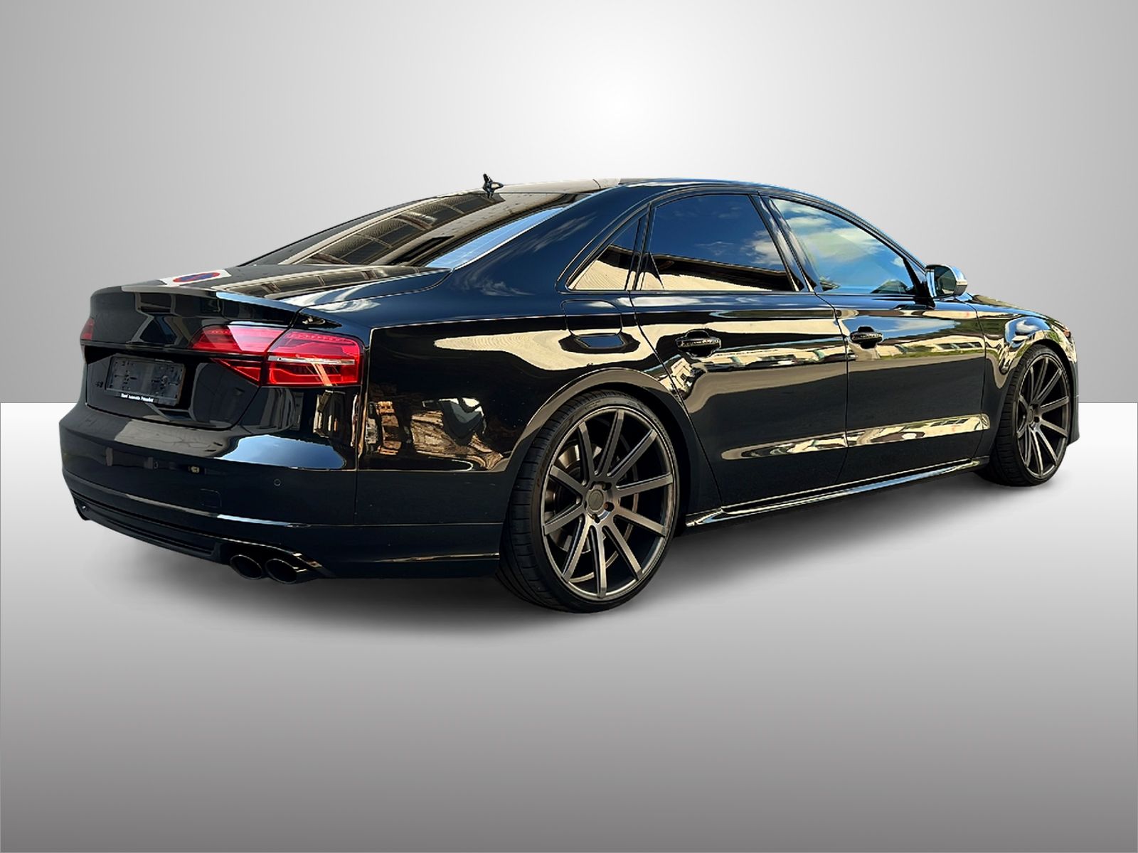 AUDI S8 4.0 TFSI V8 quattro tiptronic-image-4