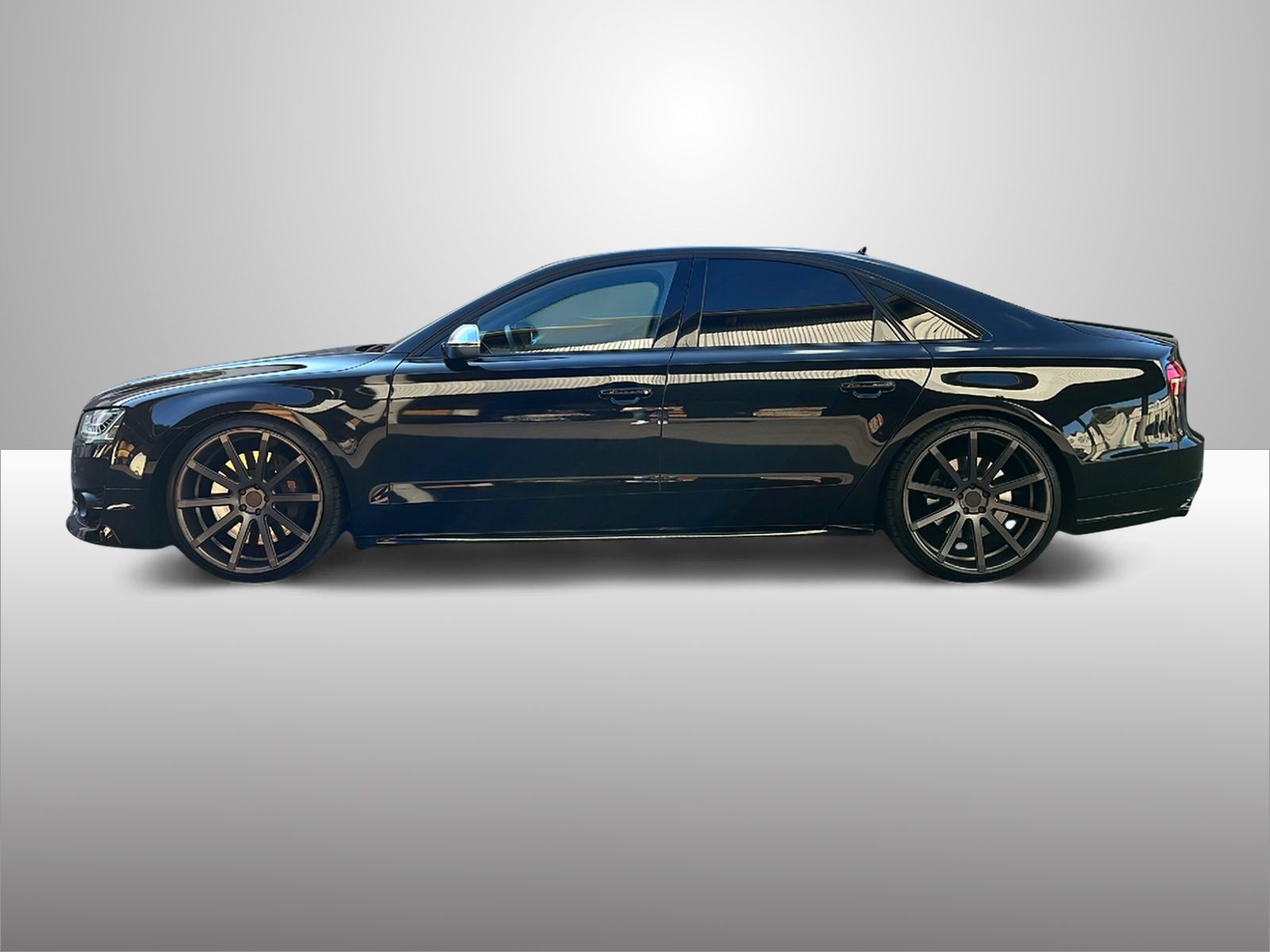 AUDI S8 4.0 TFSI V8 quattro tiptronic-image-1