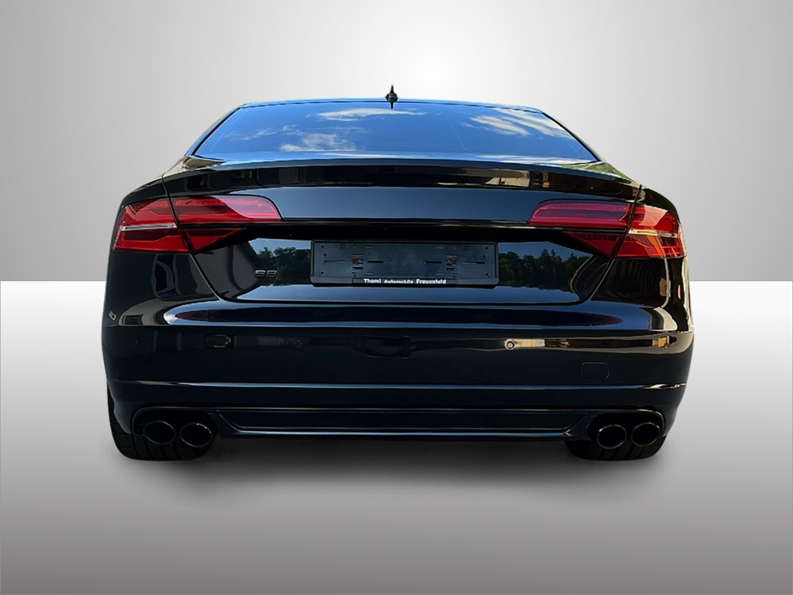 AUDI S8 4.0 TFSI V8 quattro tiptronic-image-3