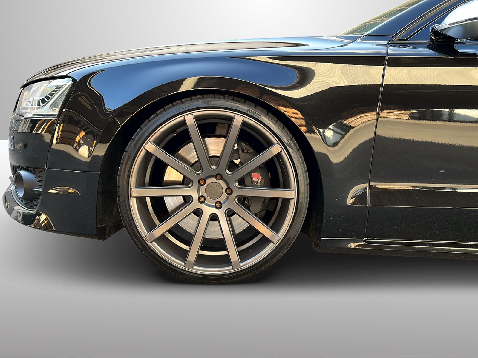 AUDI S8 4.0 TFSI V8 quattro tiptronic-image-9
