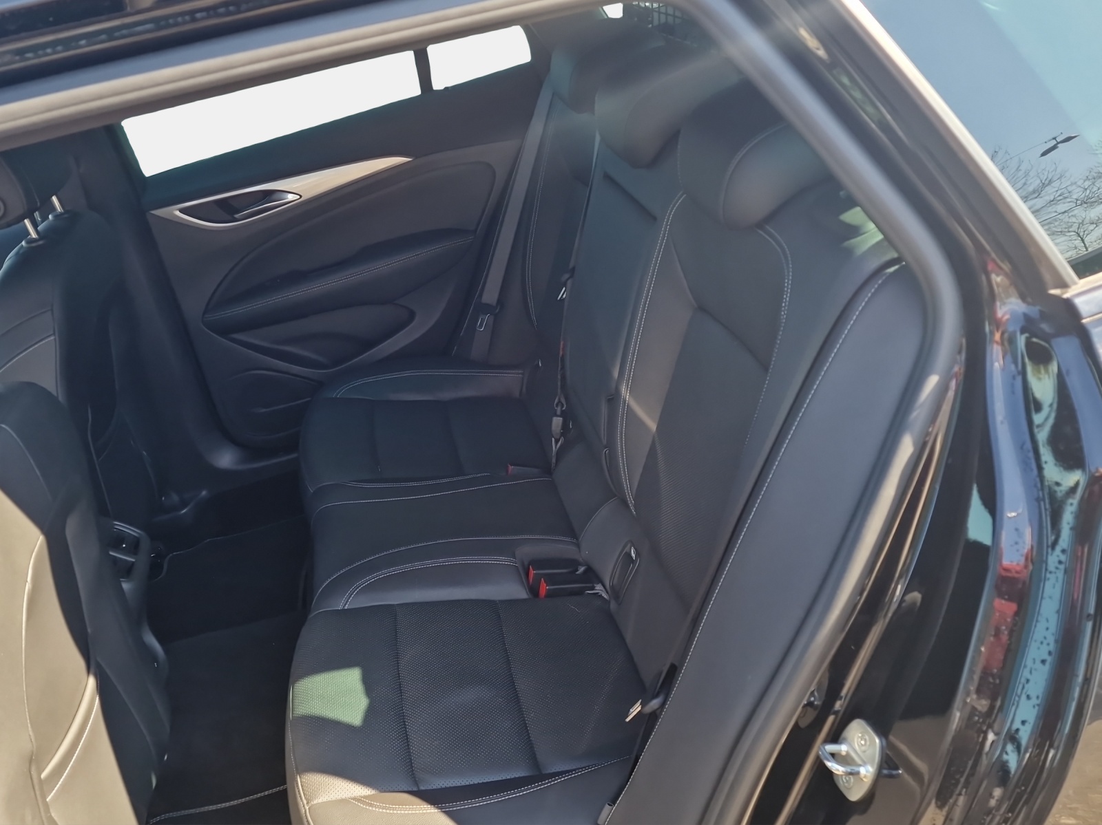 OPEL Insignia ST 2.0T/230 GSi 4x4-image-10