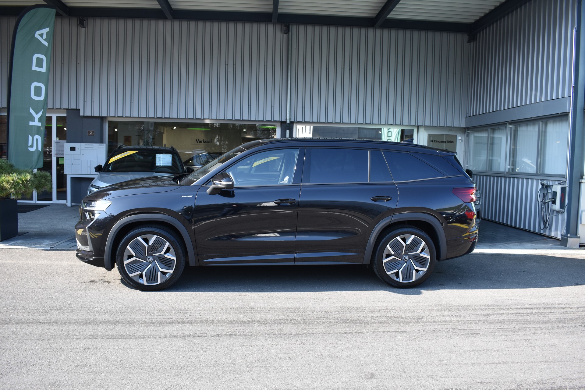 SKODA Kodiaq 2.0 TSI Sportline 4x4-showroom-element-2