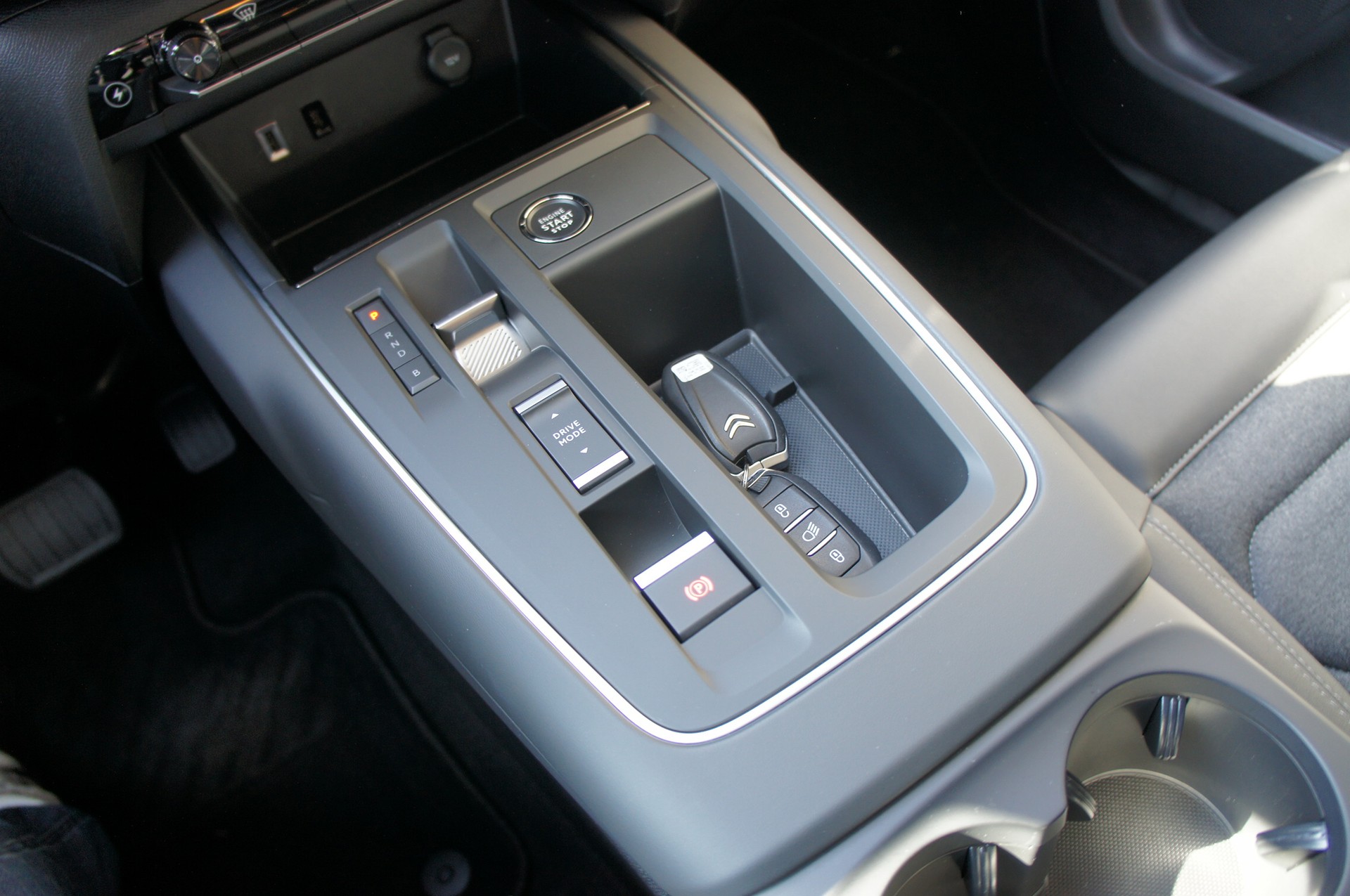CITROEN C5 Aircross 1.6 PHEV Swiss Edition-image-14