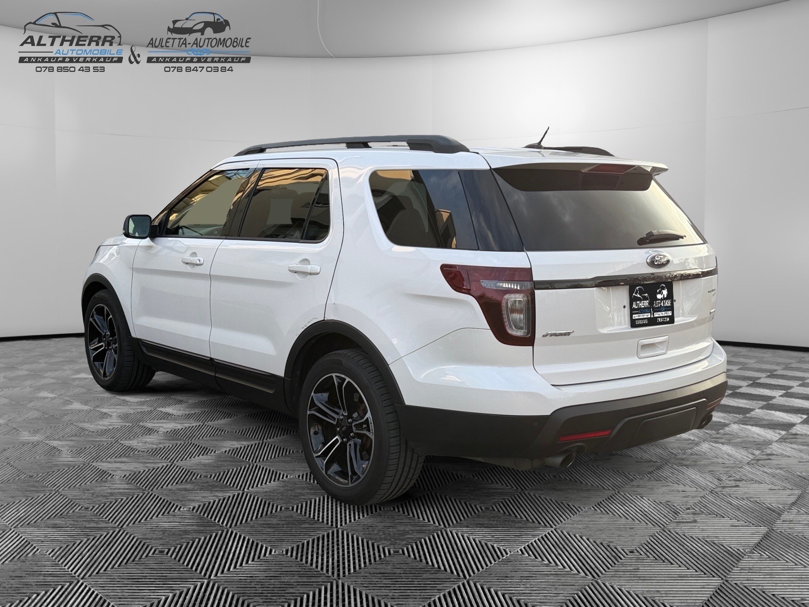 FORD EXPLORER 3.5L V6 EcoBoost 4WD-showroom-element-3