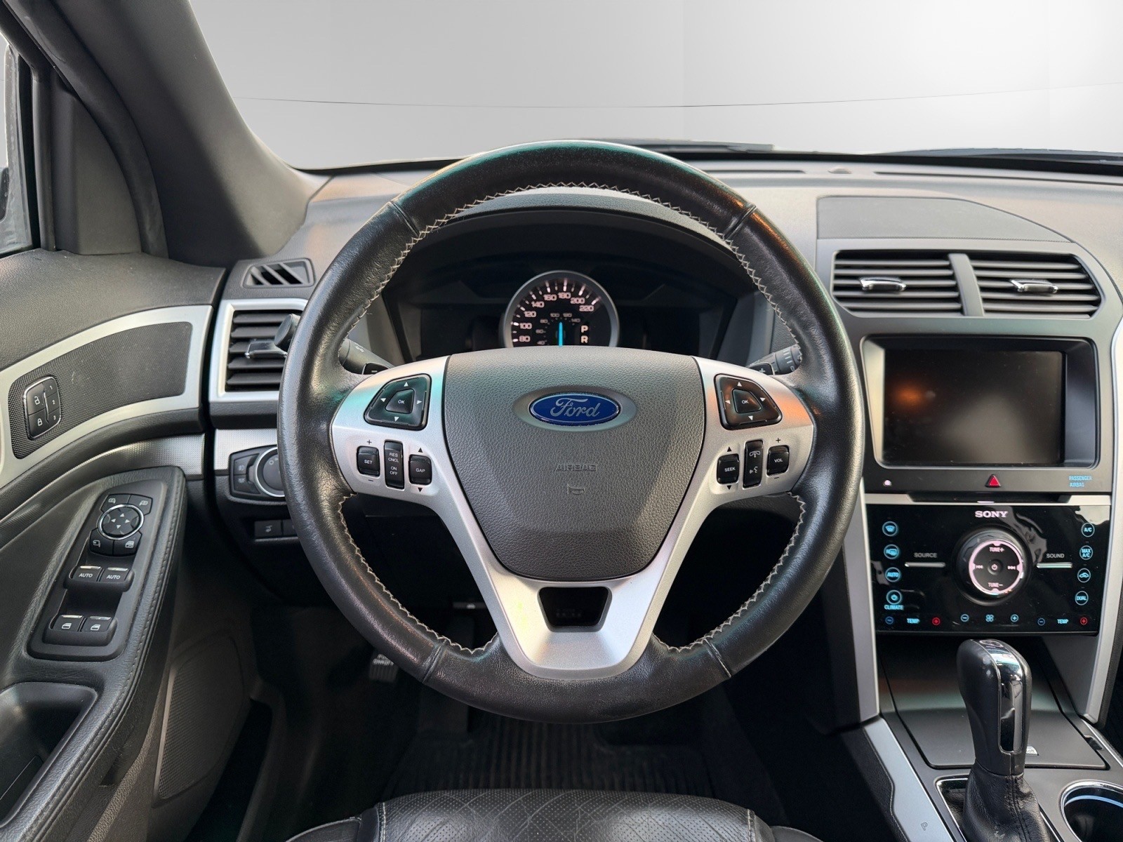 FORD EXPLORER 3.5L V6 EcoBoost 4WD-image-11