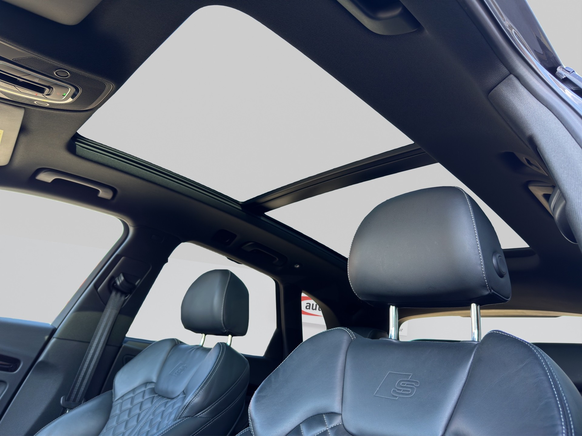 AUDI SQ5 TDI quattro Optikpaket Schwarz tiptronic-image-16