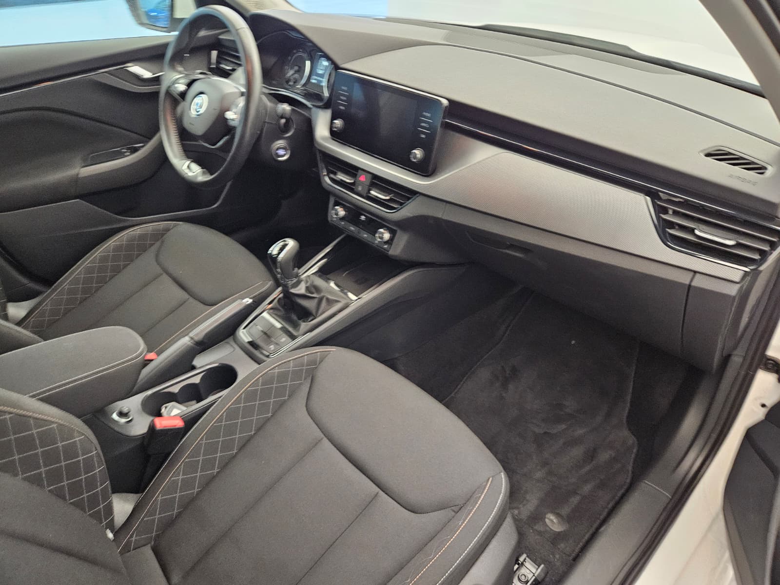 SKODA Kamiq 1.5 TSI ACT Ambition DSG-image-11
