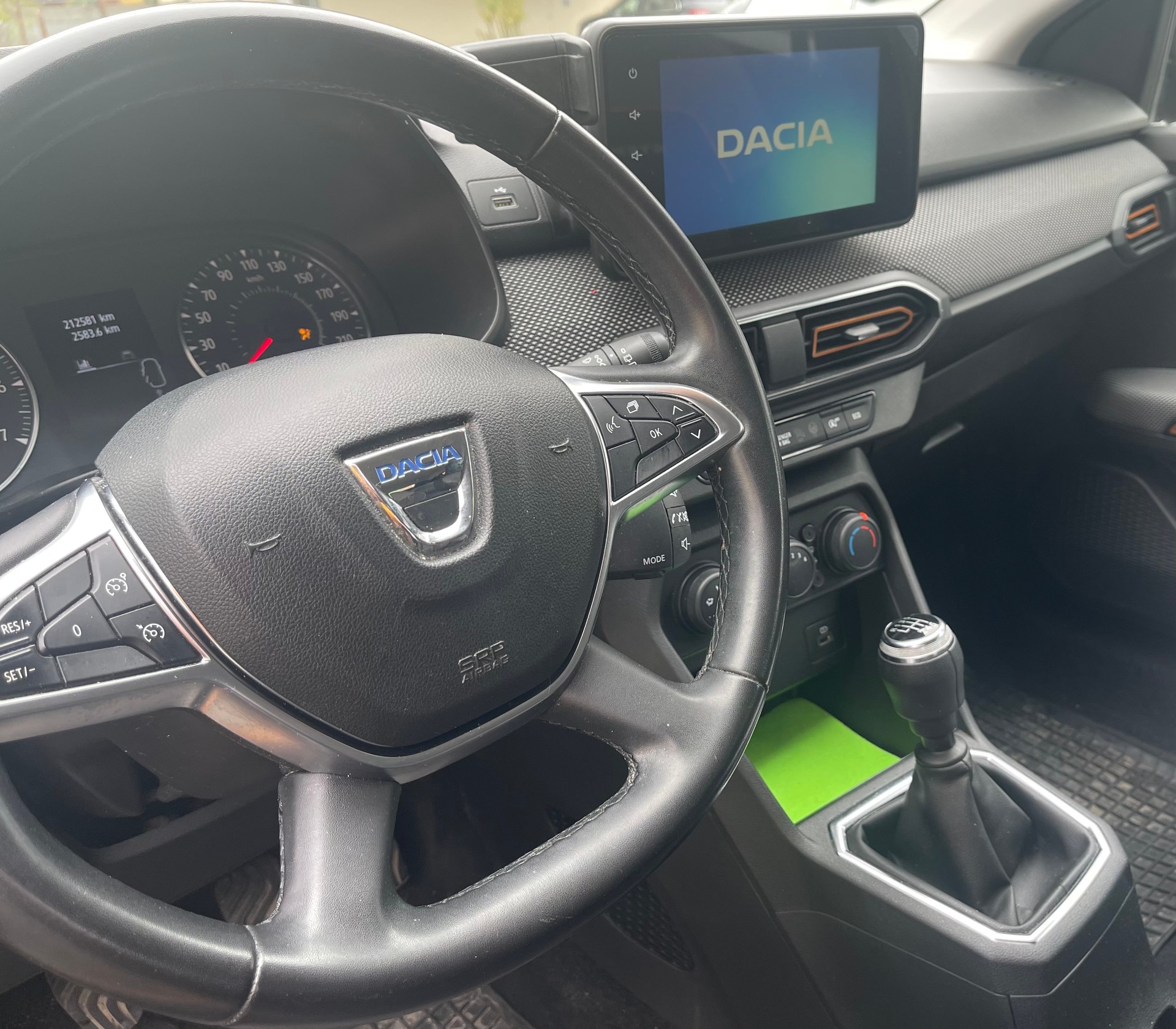 DACIA Sandero Stepway TCe 90 Essential-image-7