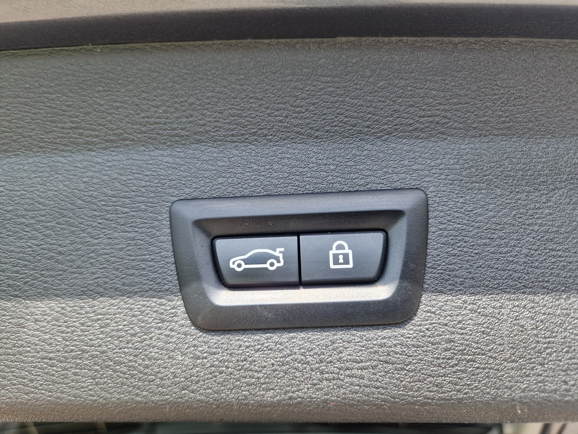 BMW X1 xDrive 18d xLine Steptronic 24Mt Gara Fulloption-image-29