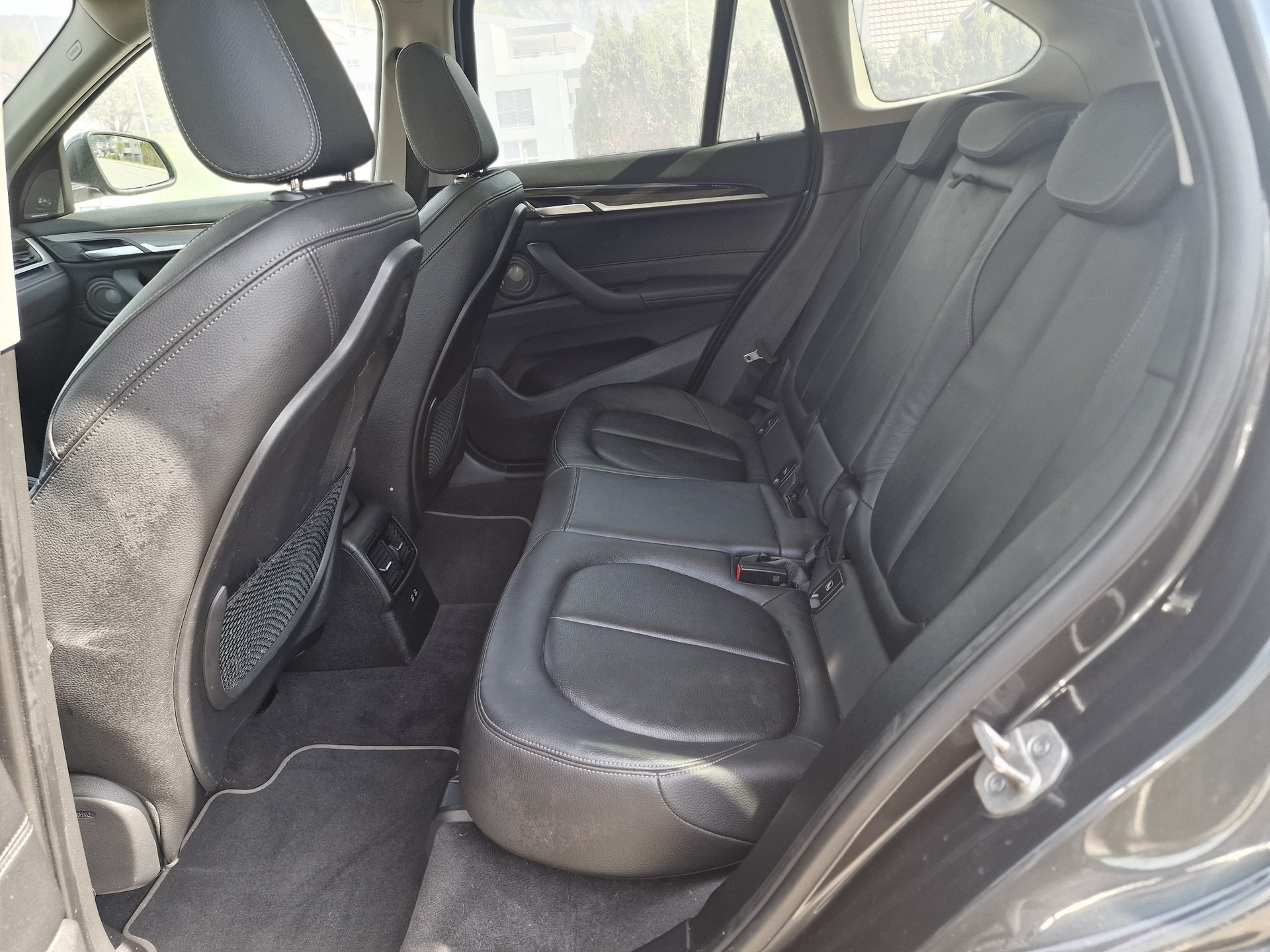 BMW X1 xDrive 18d xLine Steptronic 24Mt Gara Fulloption-image-12