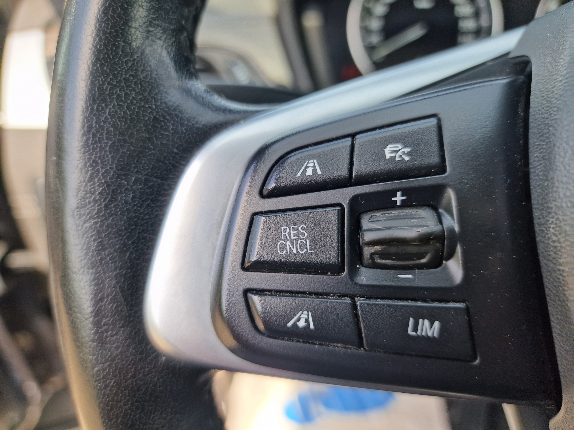 BMW X1 xDrive 18d xLine Steptronic 24Mt Gara Fulloption-image-16