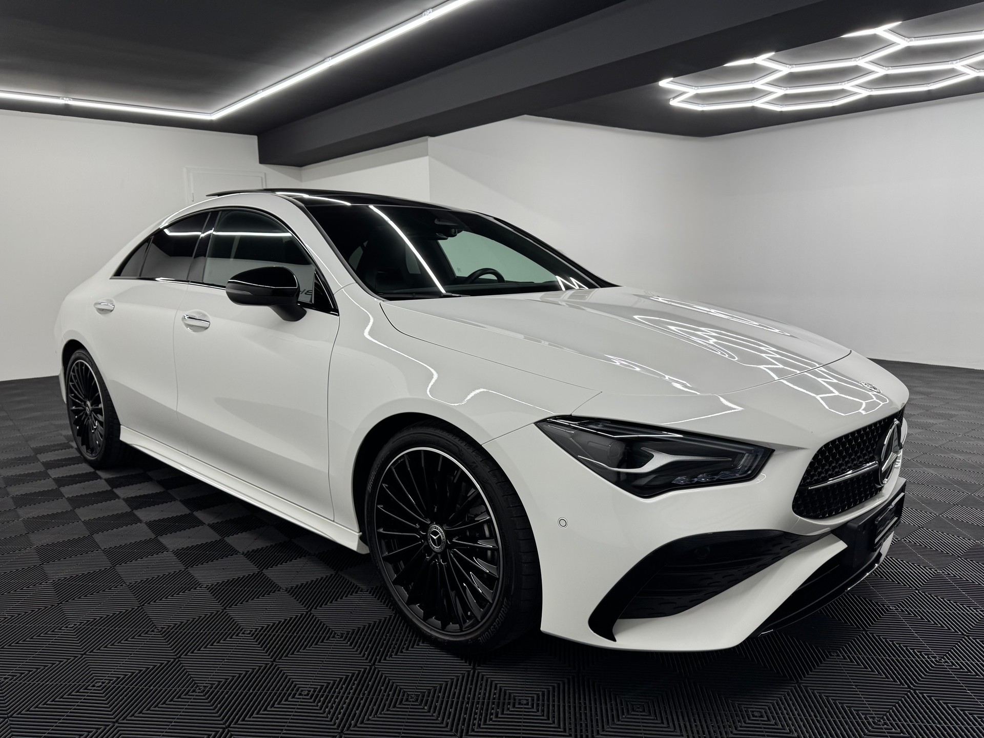 MERCEDES-BENZ CLA 220 4Matic AMG Line 8G-DCT *Facelift*-image-8