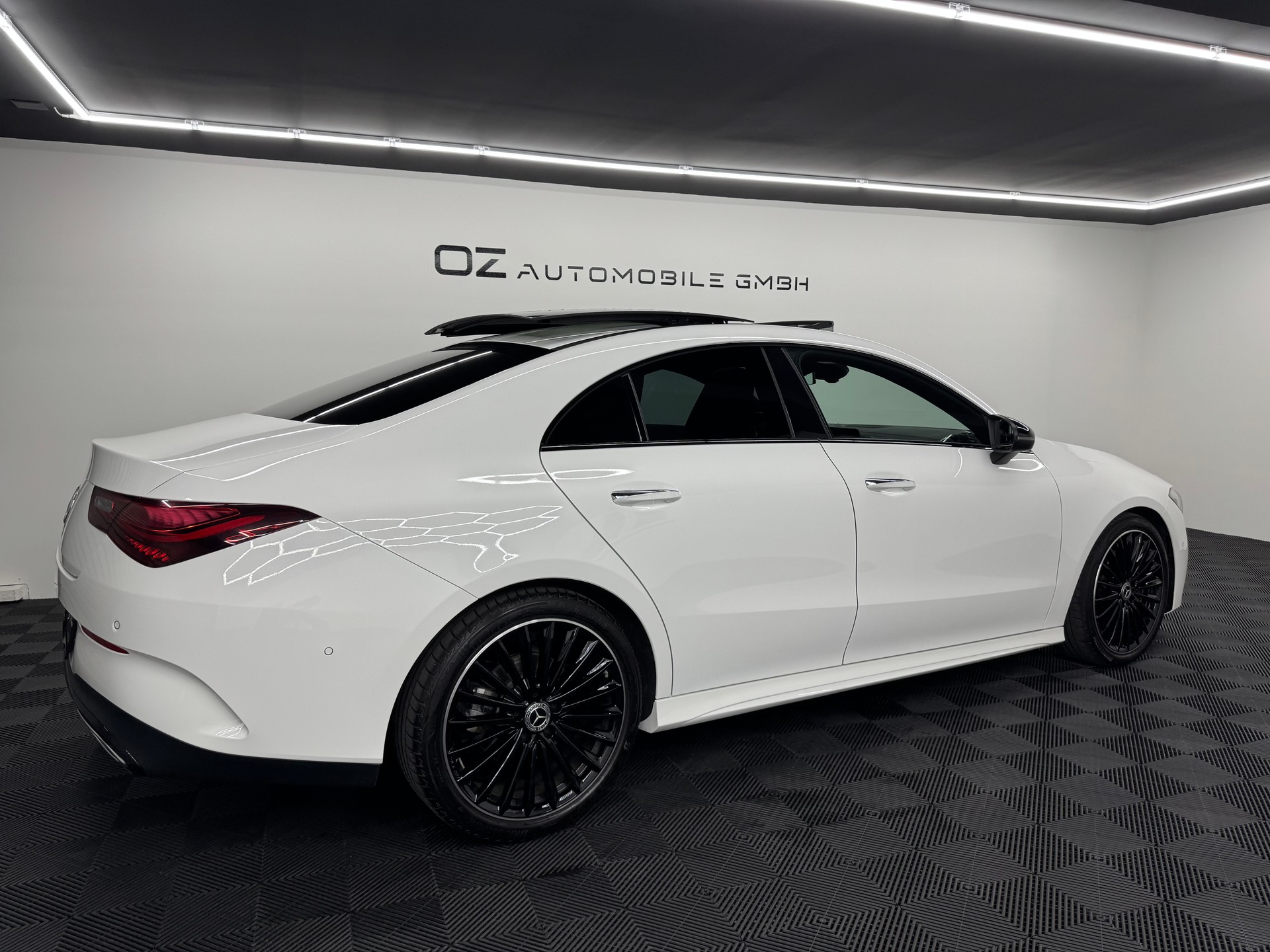 MERCEDES-BENZ CLA 220 4Matic AMG Line 8G-DCT *Facelift*-image-7