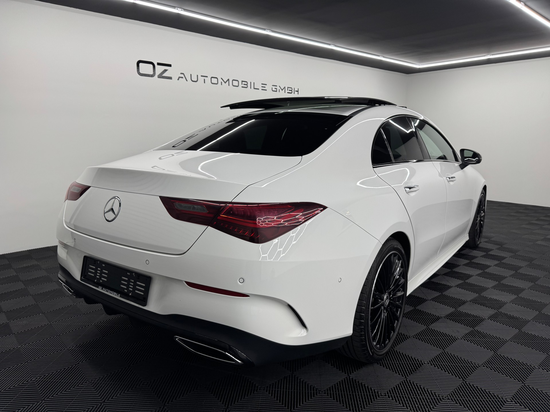 MERCEDES-BENZ CLA 220 4Matic AMG Line 8G-DCT *Facelift*-image-6