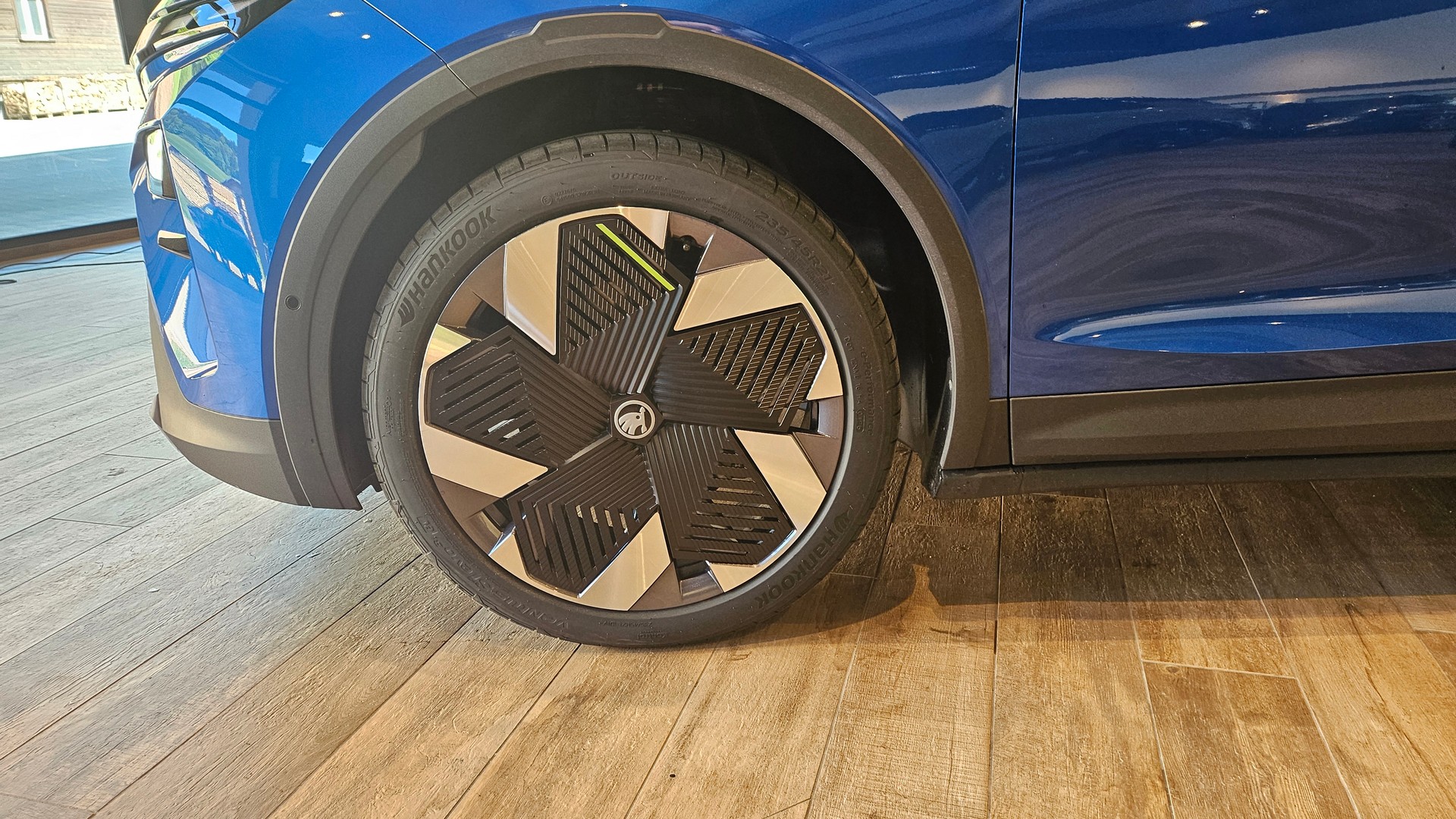 SKODA Elroq RS 4x4-image-16