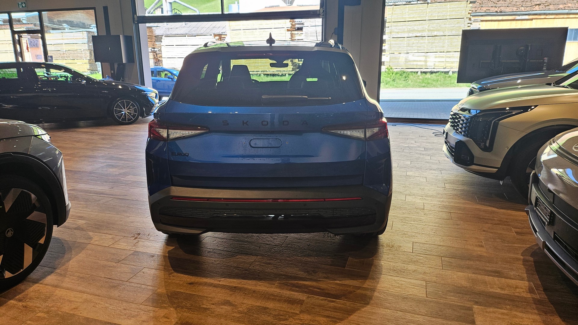SKODA Elroq RS 4x4-image-10