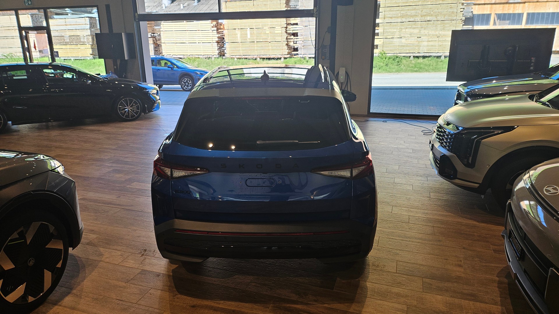 SKODA Elroq RS 4x4-image-11