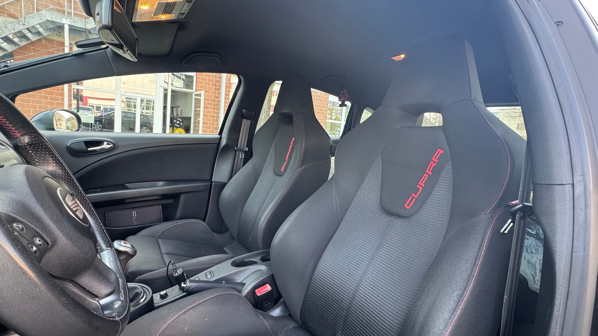 SEAT Leon 2.0 TSI Cupra-image-6