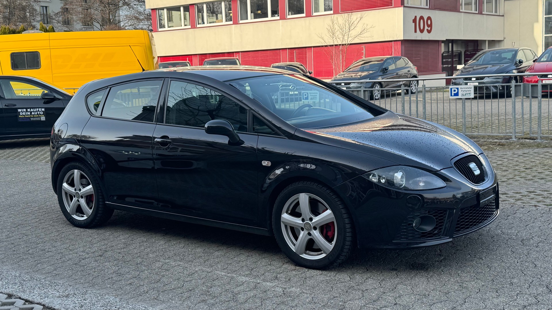 SEAT Leon 2.0 TSI Cupra-image-2