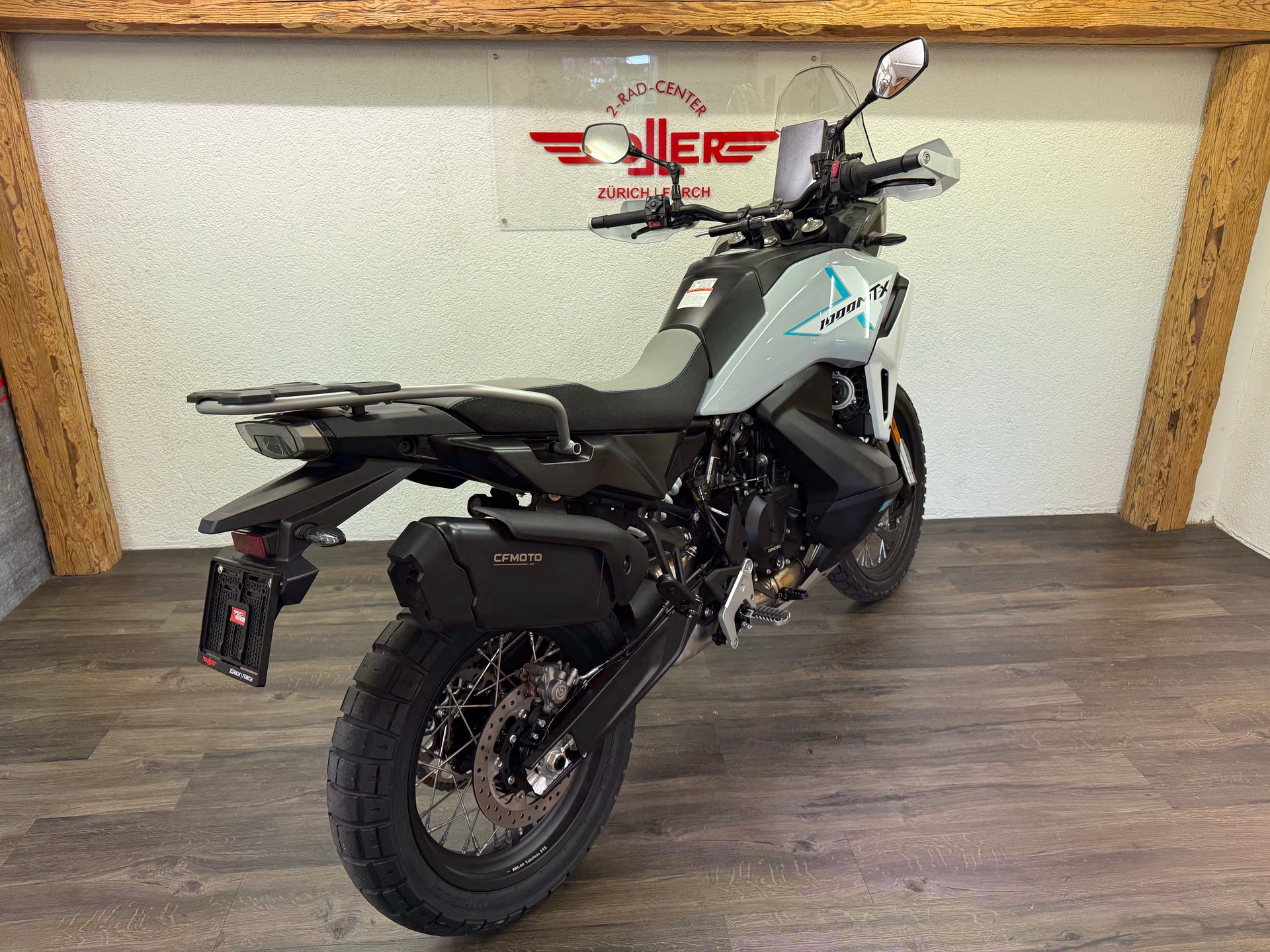 CF MOTO 1000 MT-X-showroom-element-3