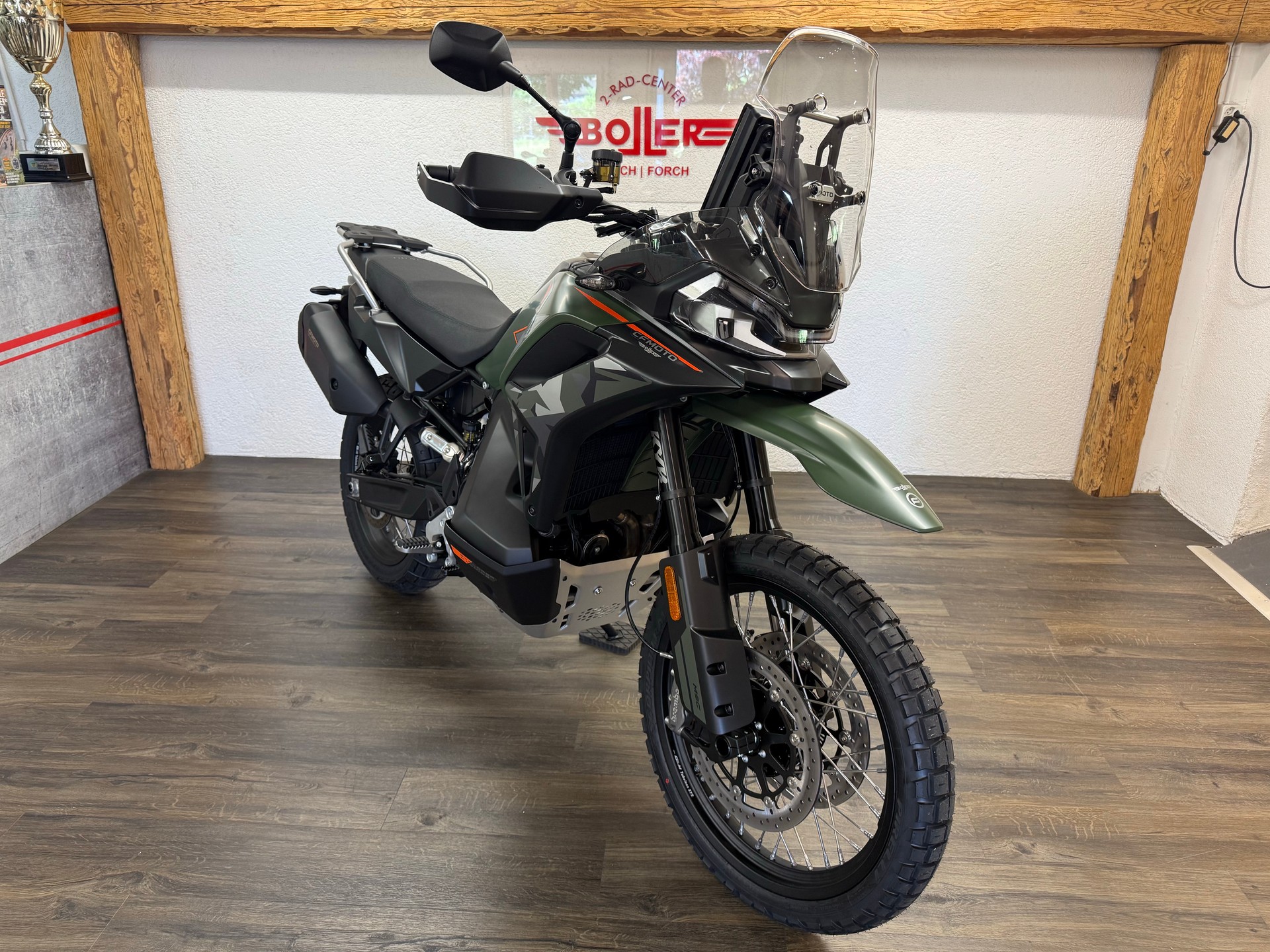 CF MOTO 1000 MT-X
