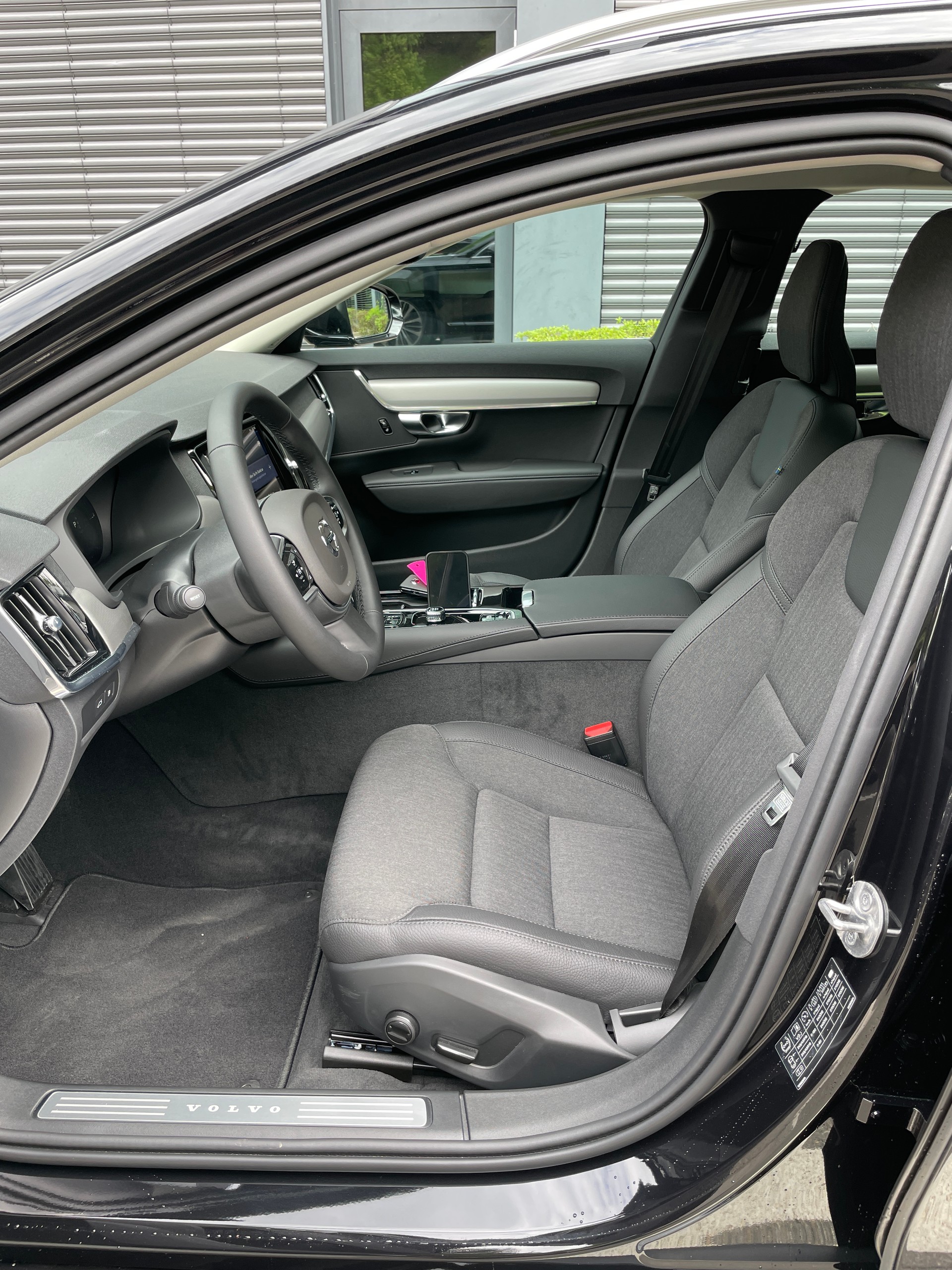 VOLVO V90 T6 eAWD Plug in Hybrid Plus Dark Geartronic-image-12