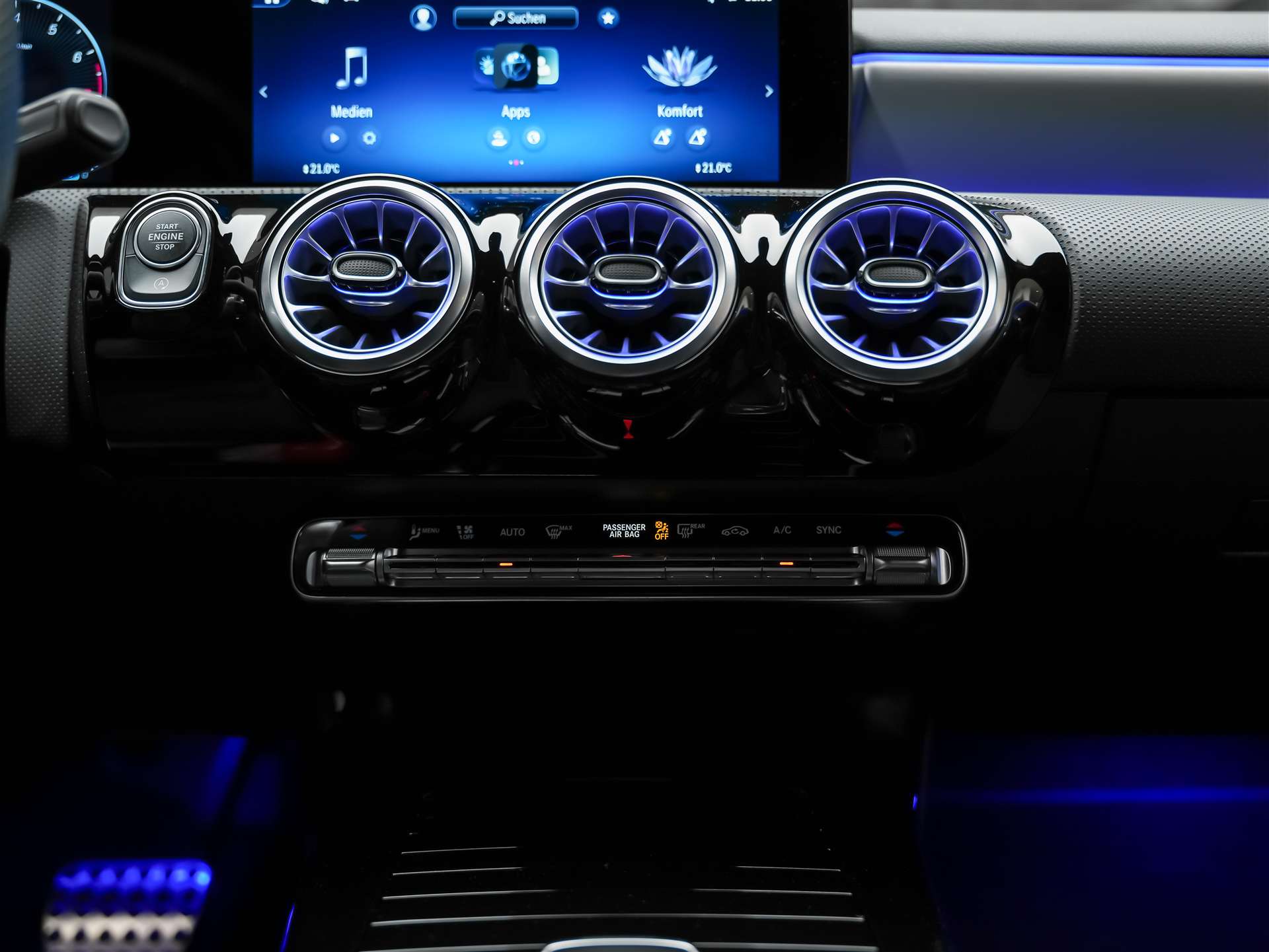 MERCEDES-BENZ A 250 AMG Line 4Matic 8G-DCT *Facelift*Multibeam LED*AMG Line Advanced plus*-image-18